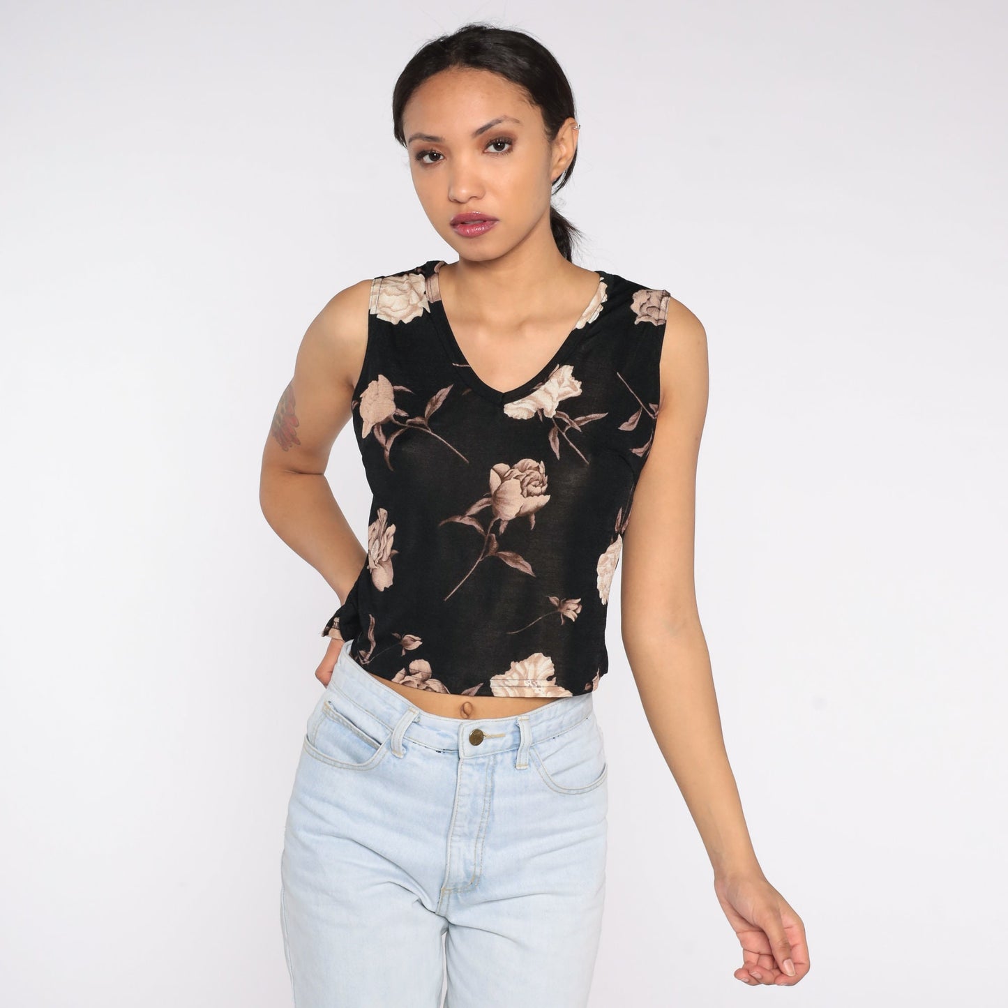90s Black Floral Tank Top V Neck Cropped Sleeveless Blouse Medium