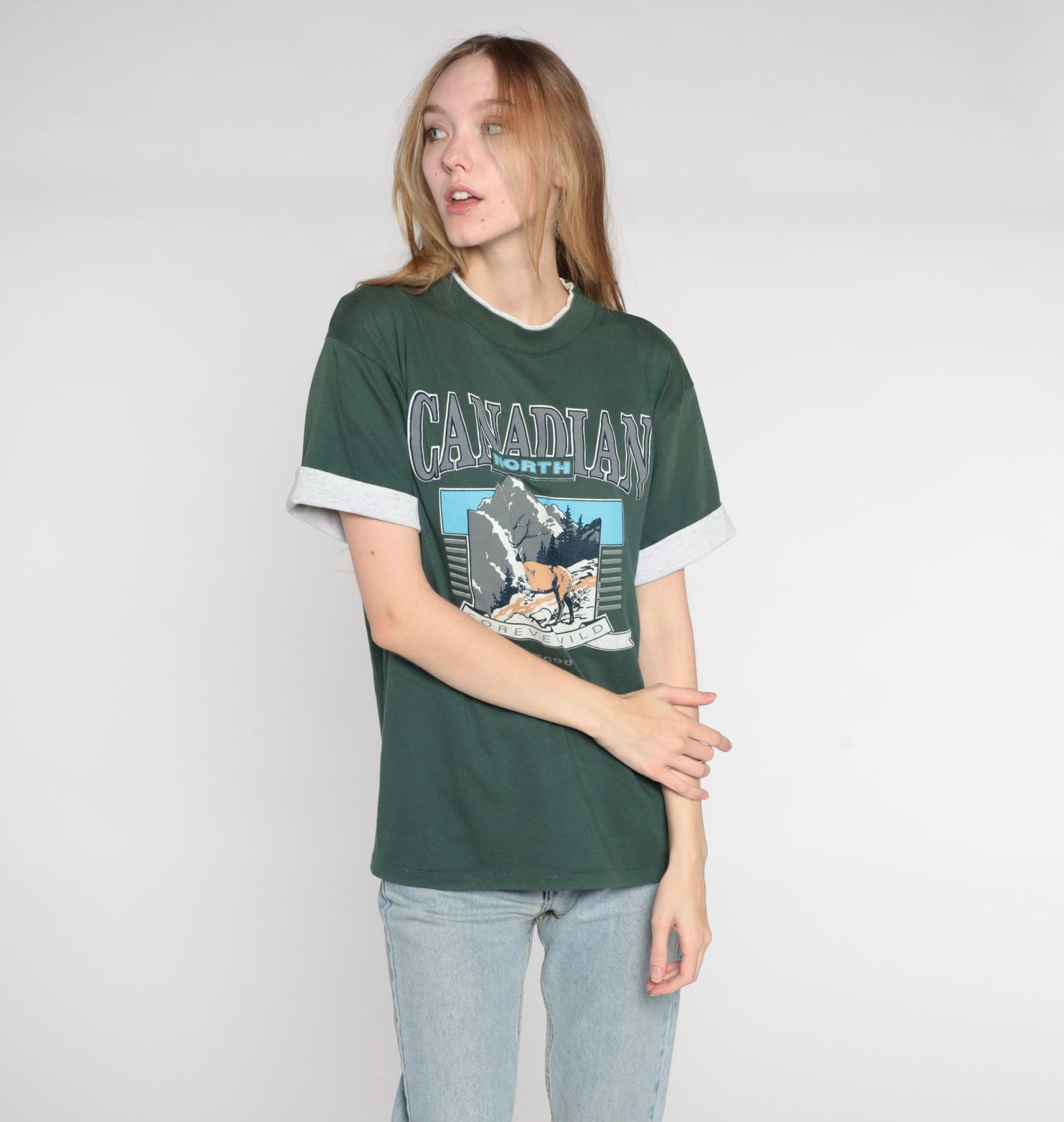 90s Canadian North Vancouver Wildlife Elk Graphic Tee Green Medium