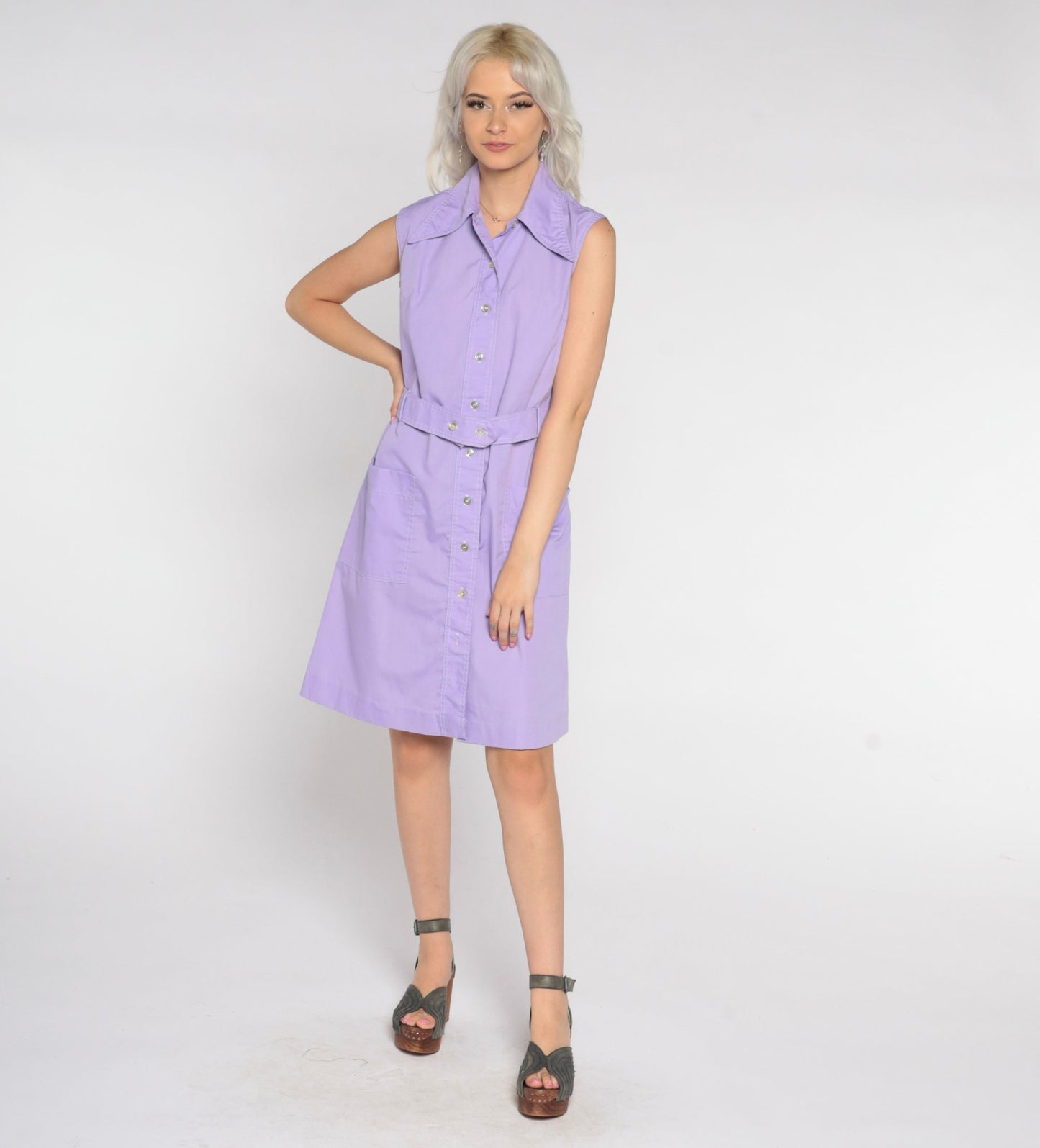 70s Lavender Button-Up Shirtdress Dagger Collar Sleeveless Mini Shift Medium