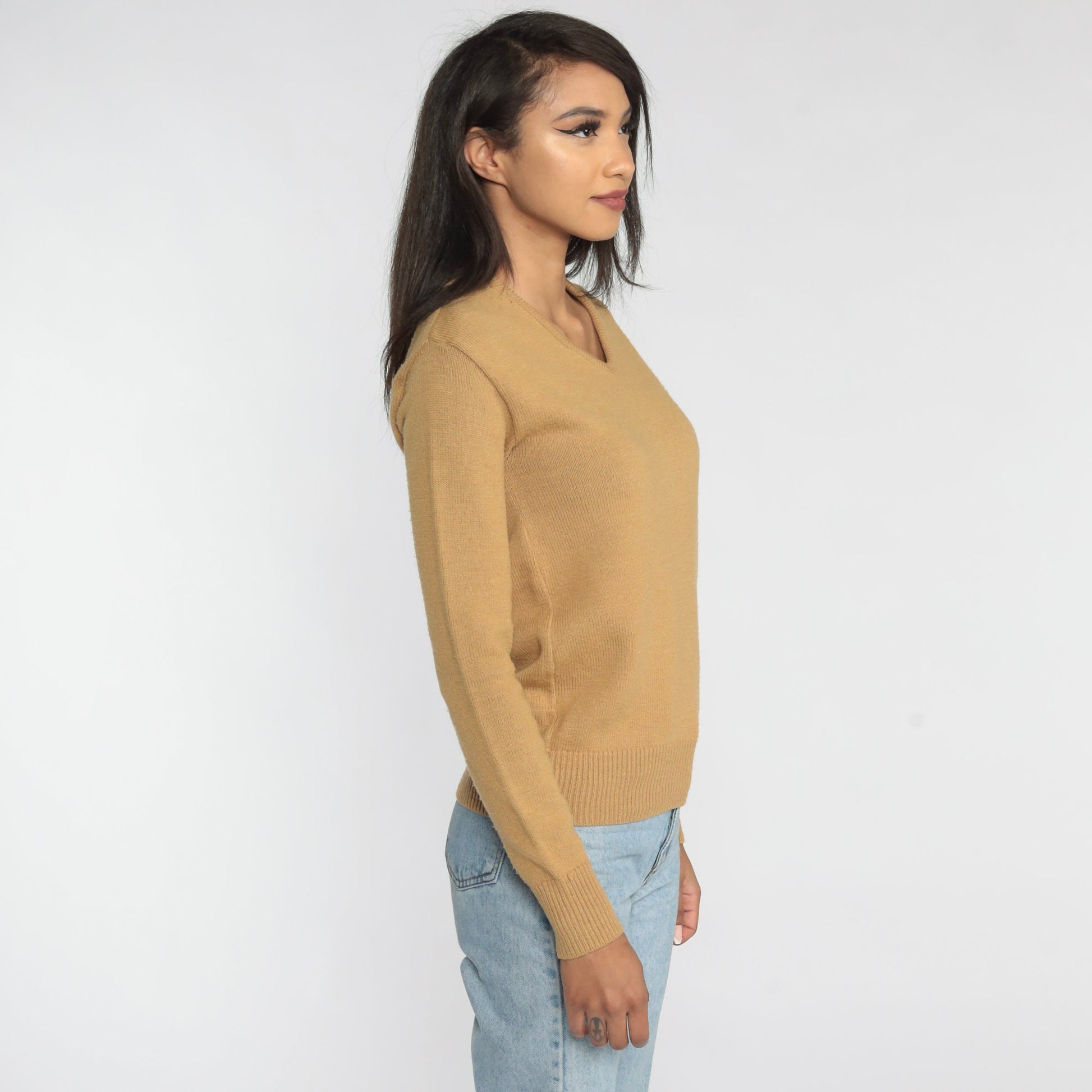70s Tan V-Neck Pullover Sweater Knit Acrylic Small