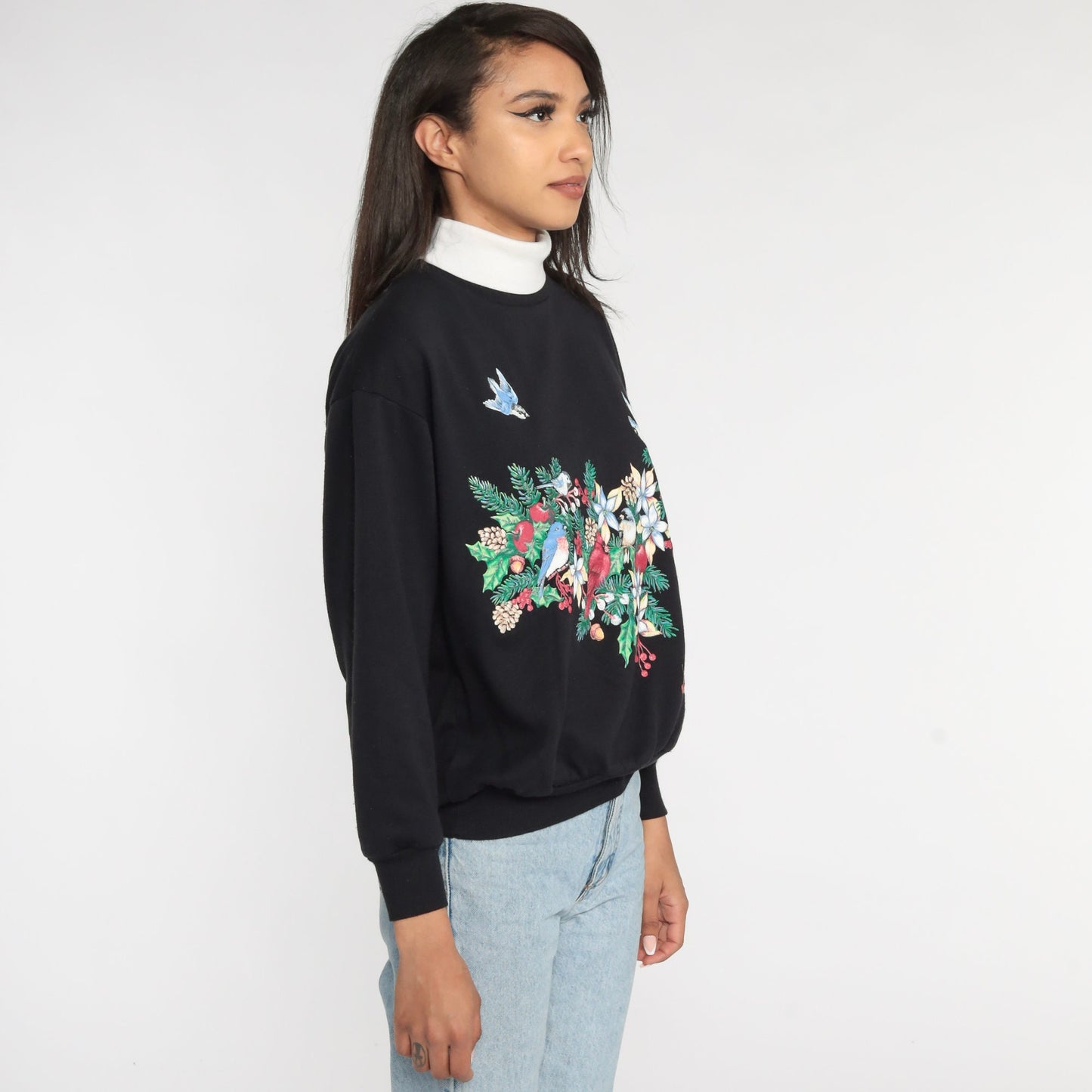 90s Bird Floral Wreath Turtleneck Sweatshirt Black Graphic Pullover Medium