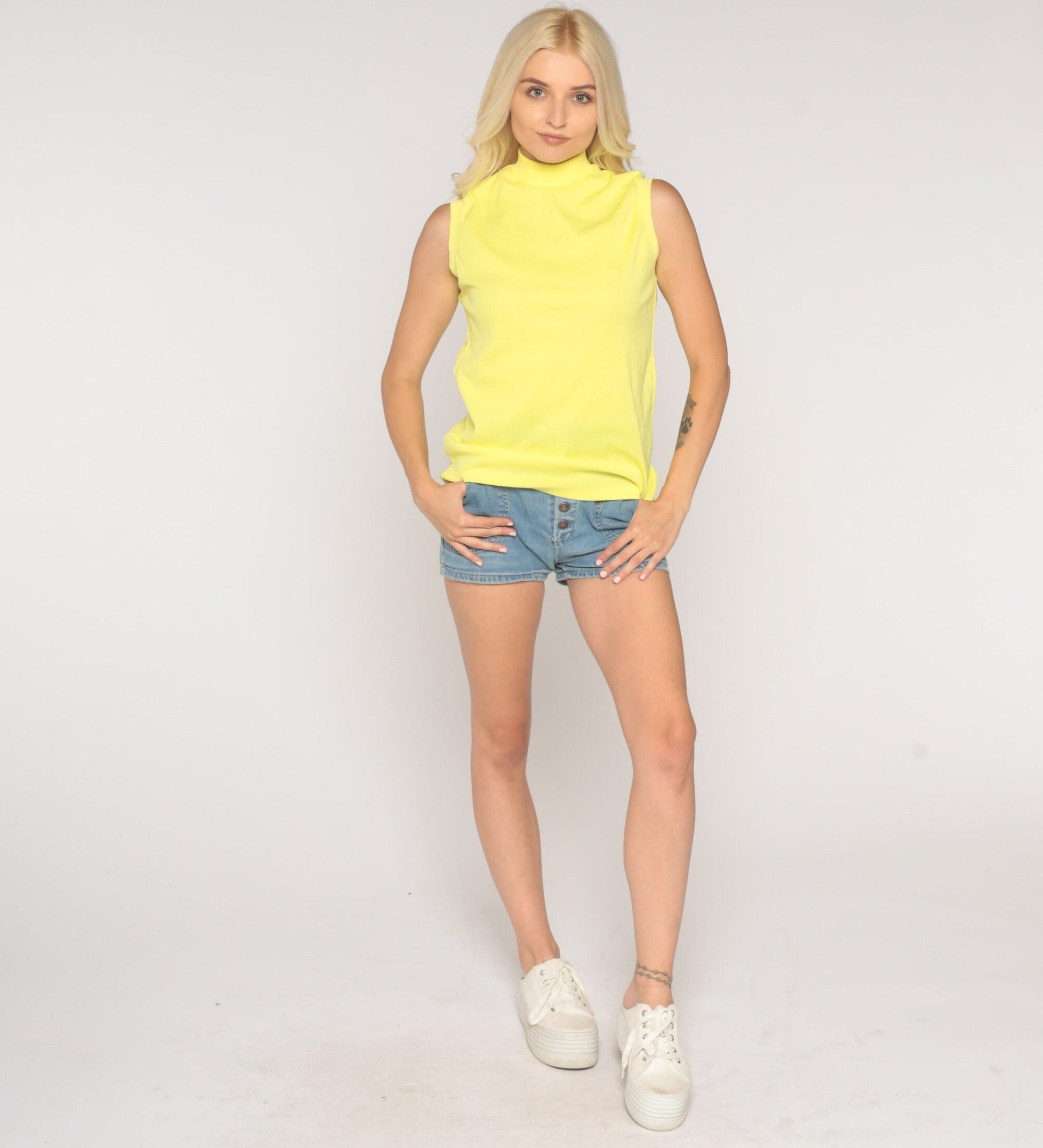 70s Yellow Sleeveless Mock Neck Tank Top Polyester Medium