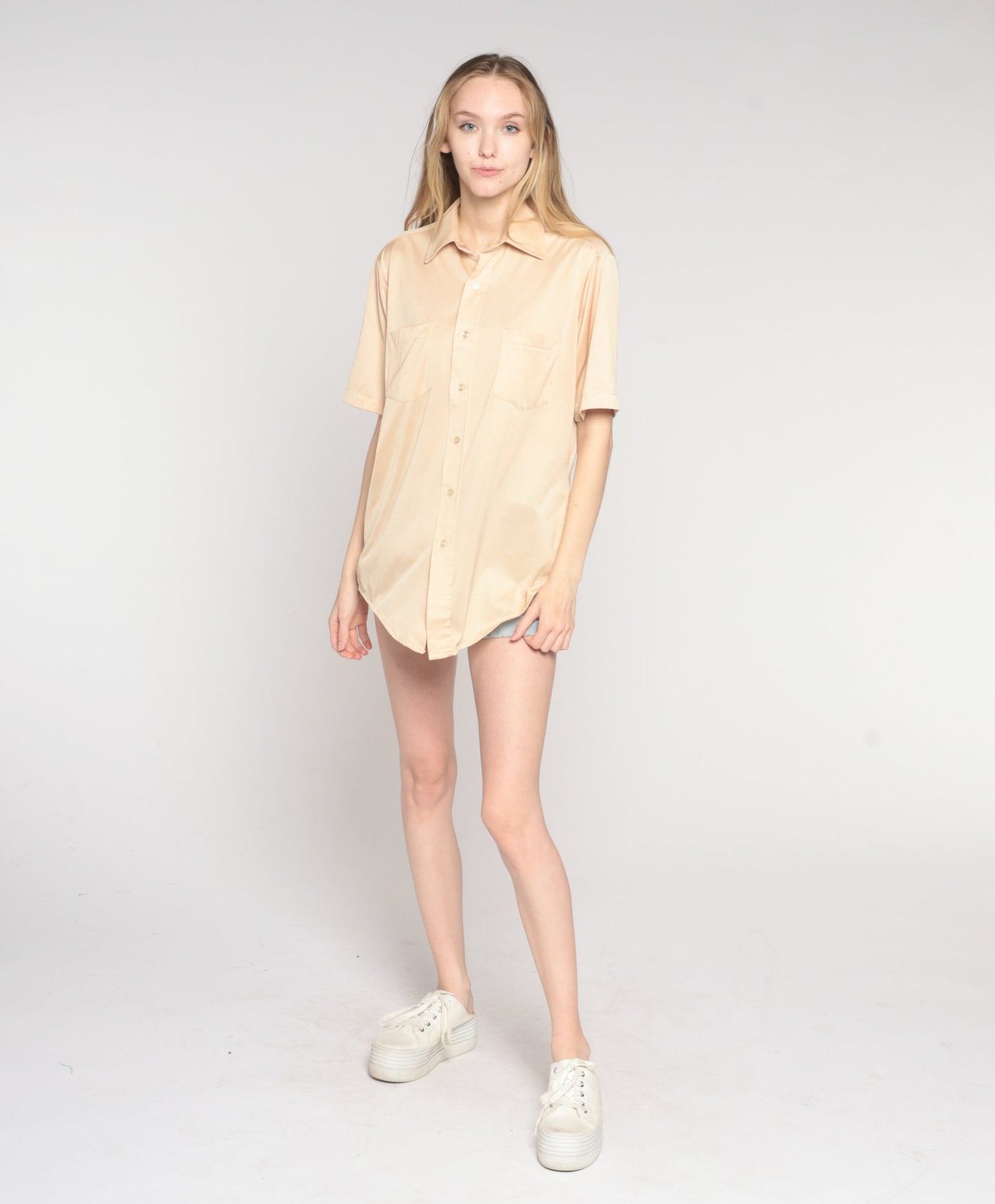 70s Champagne Button-Up Shirt Montgomery Ward Short Sleeve Collared Mens Small