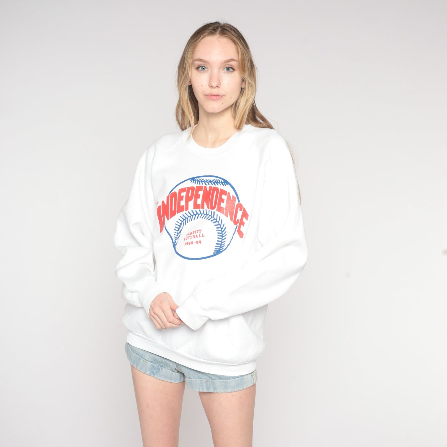 90s Independence Varsity Softball 1988-89 Graphic Sweatshirt White Extra Large