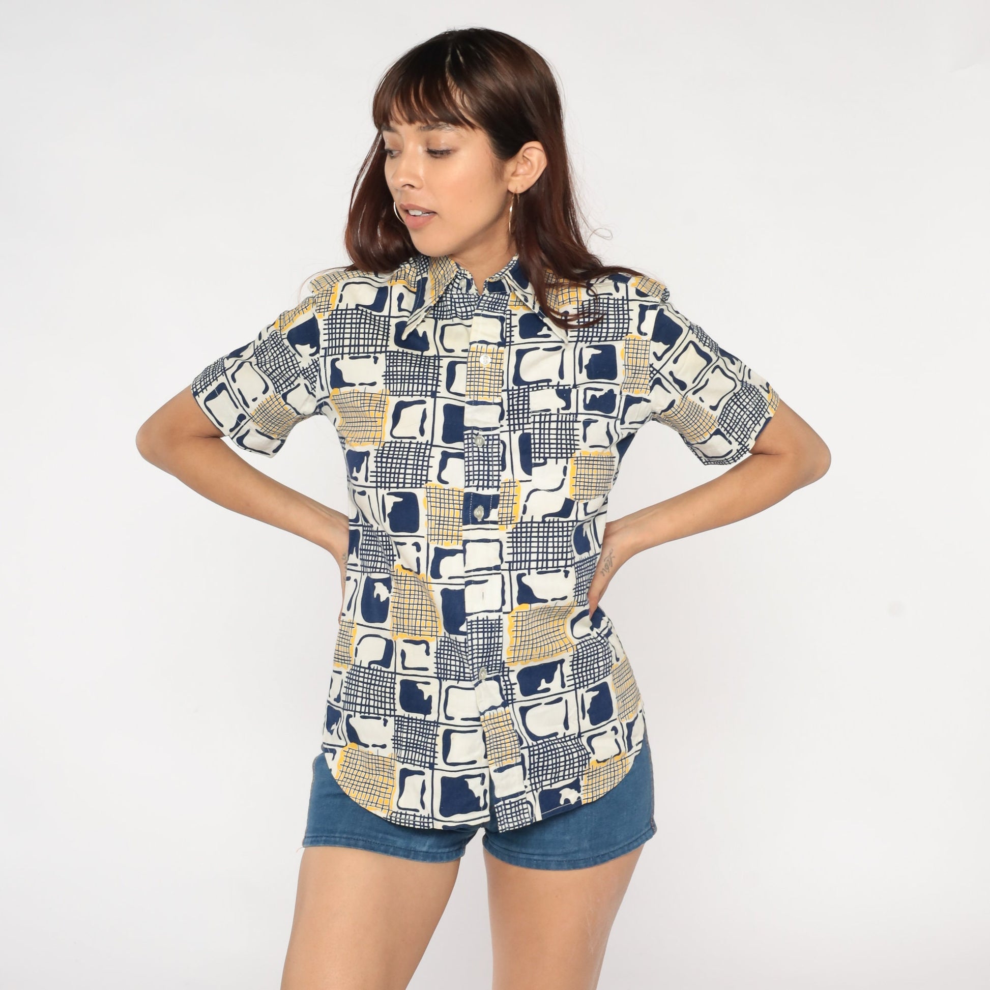 70s Abstract Checkered Button-Up Blouse Pointed Collar Blue White Yellow Small