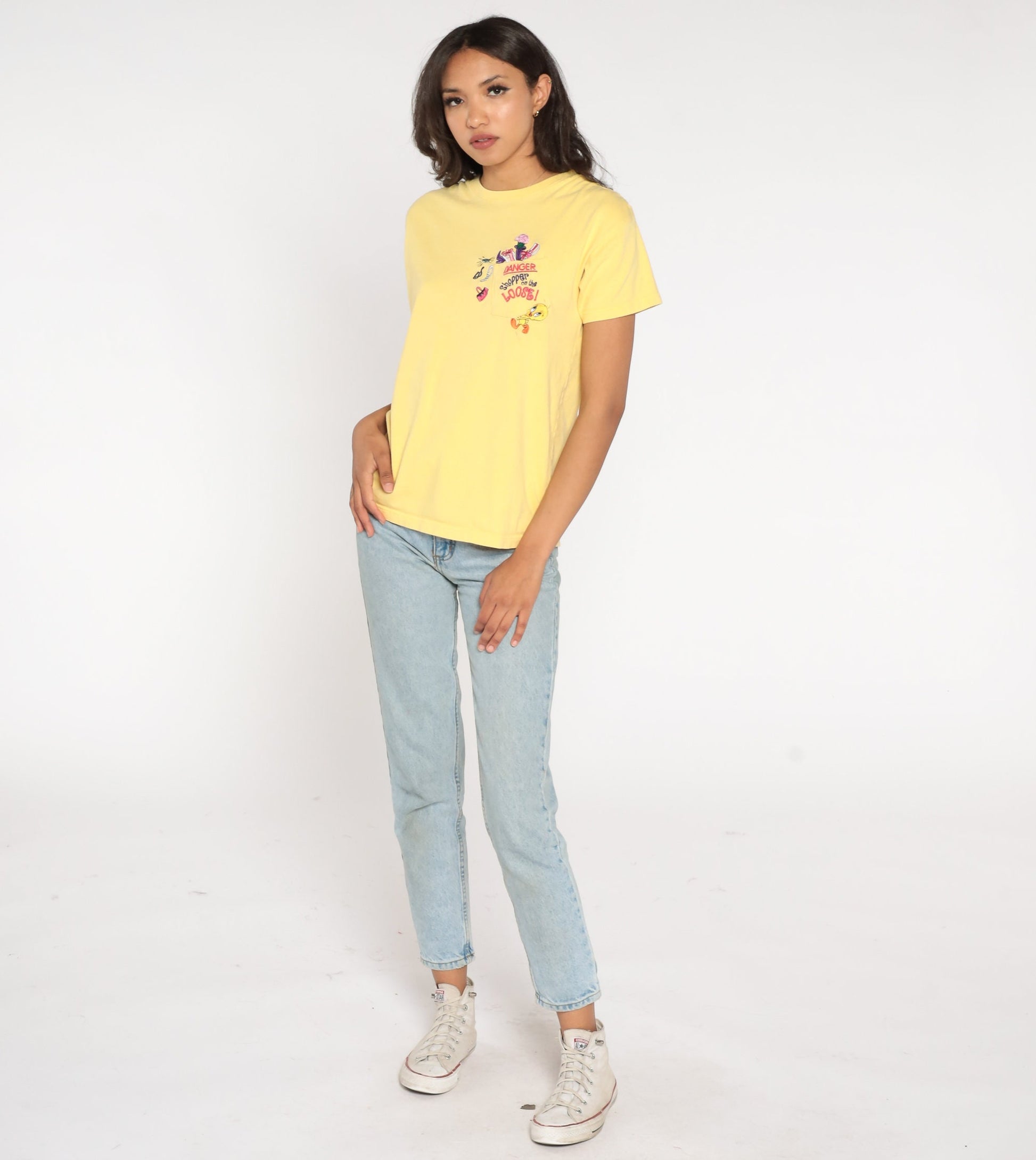 90s Warner Brothers Tweety Bird Embroidered T-Shirt Yellow Graphic Tee Small