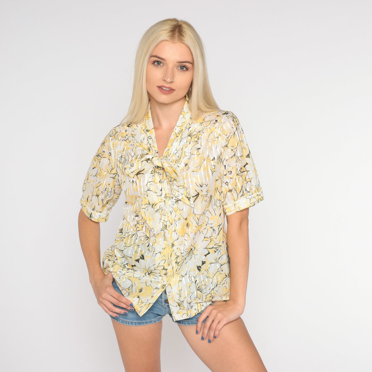 70s Yellow Floral Ascot Blouse Short Sleeve Necktie Top Small S