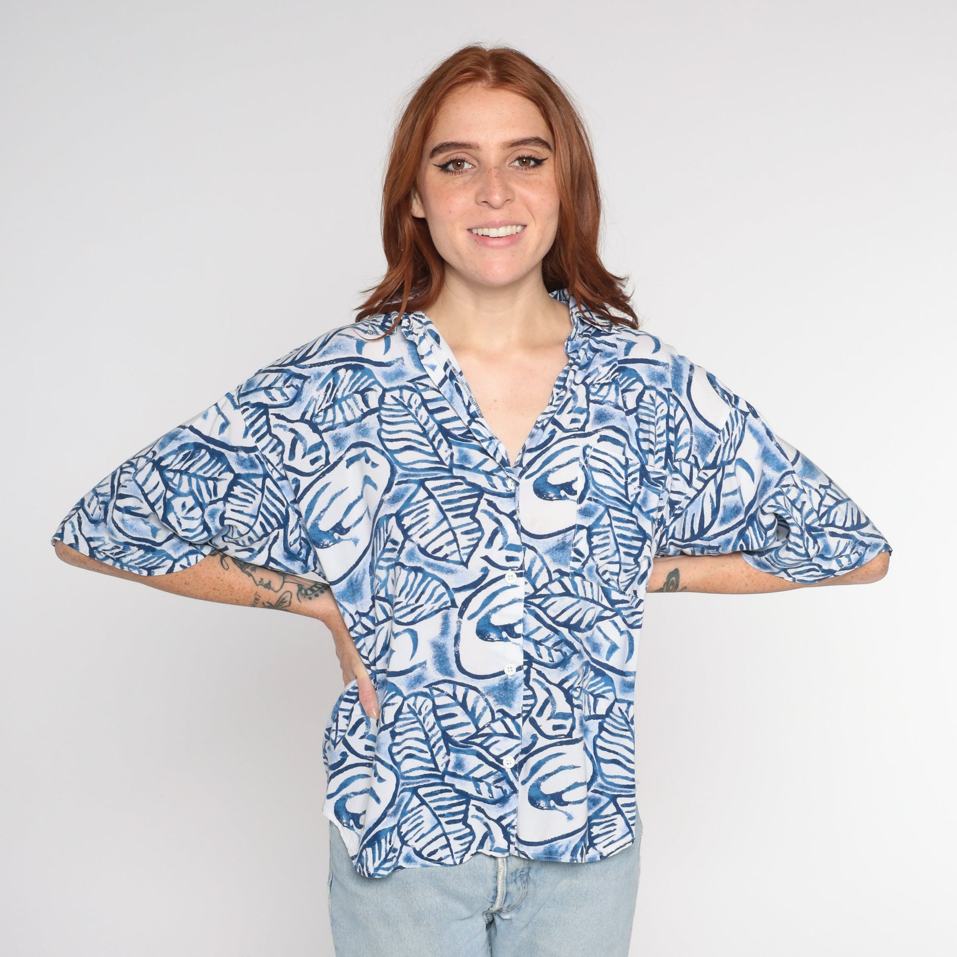 90s Blue White Leaf Print Button Up Shirt Rayon Large L