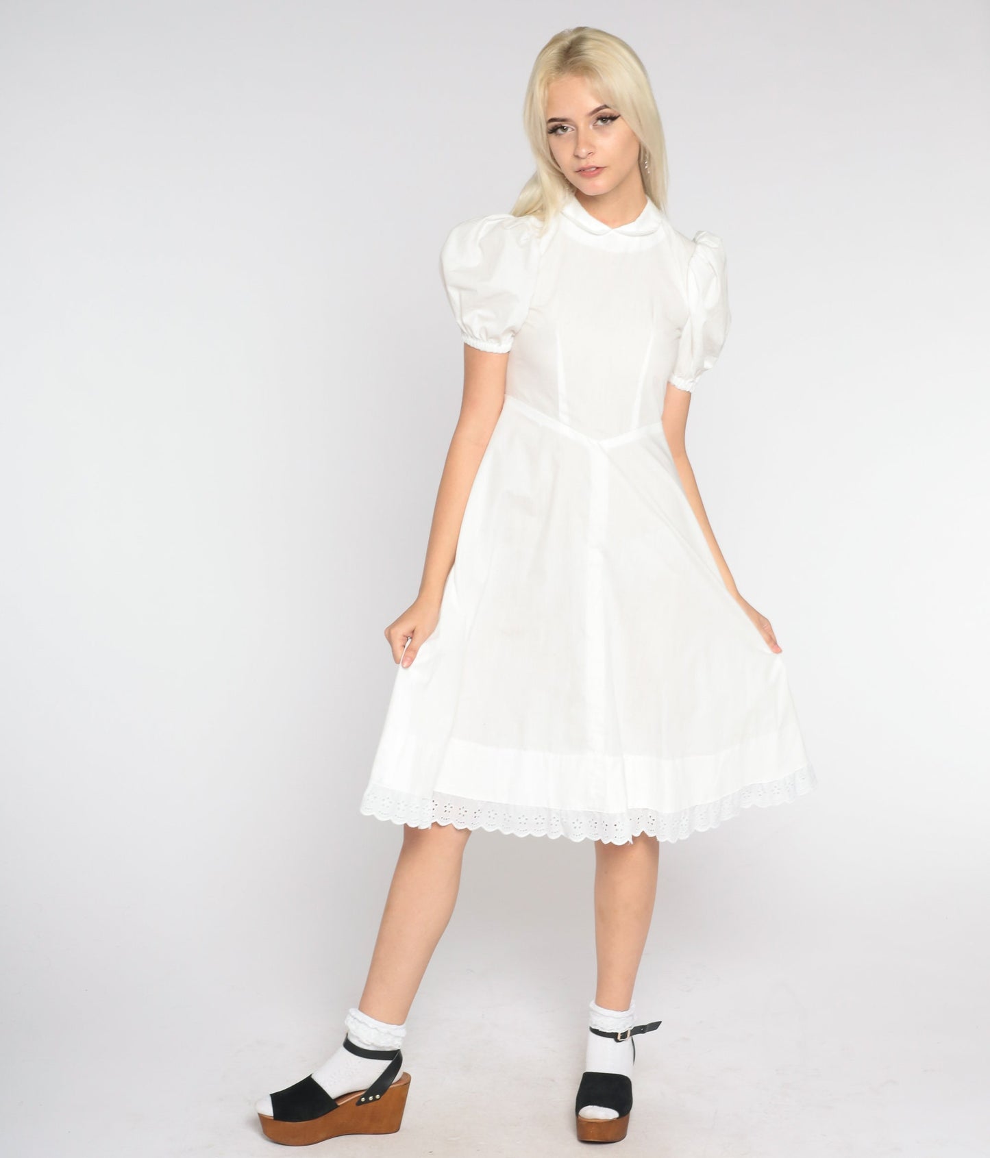 70s White Peasant Dress Puff Sleeve Eyelet Basque Waist Knee Length Extra Small