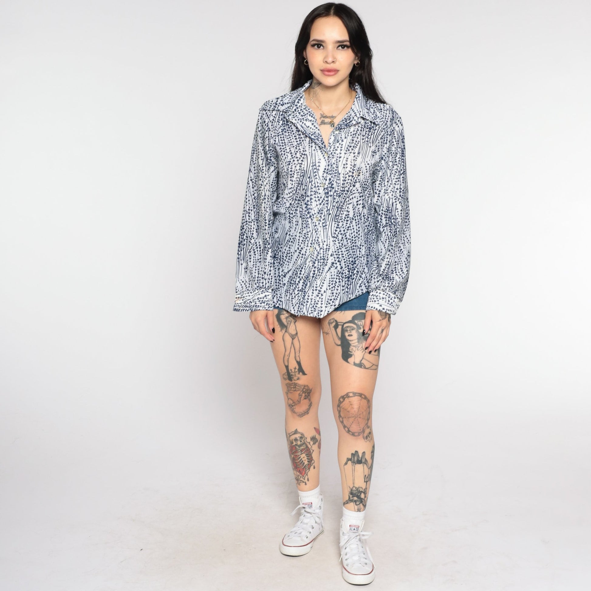 70s Floral Button Up Blouse Blue White Flower Print Long Sleeve Medium