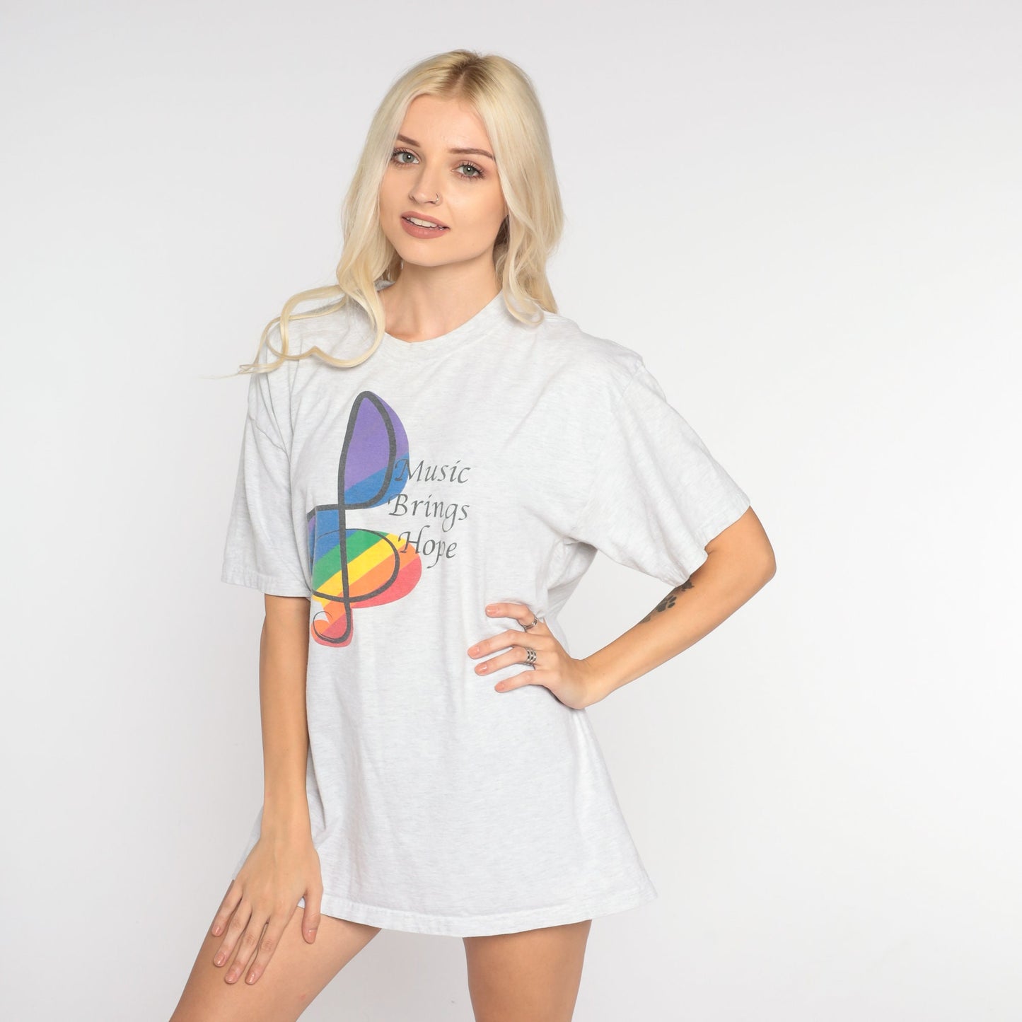 Y2K Music Brings Hope Treble Clef Graphic Tee Heather Grey Large