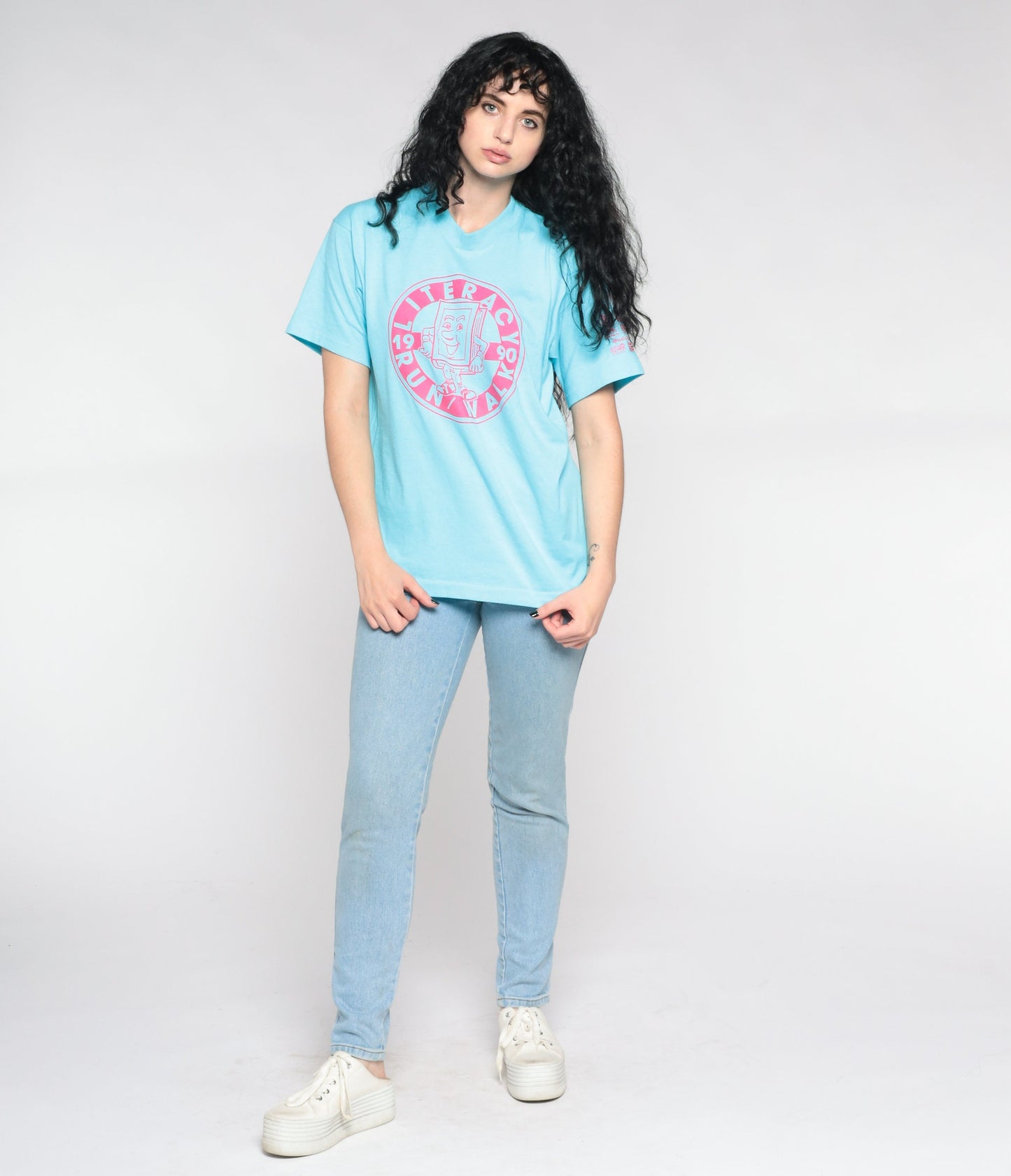 1990 Literacy Run Omaha Nebraska Graphic Tee Pink Blue Single Stitch Medium