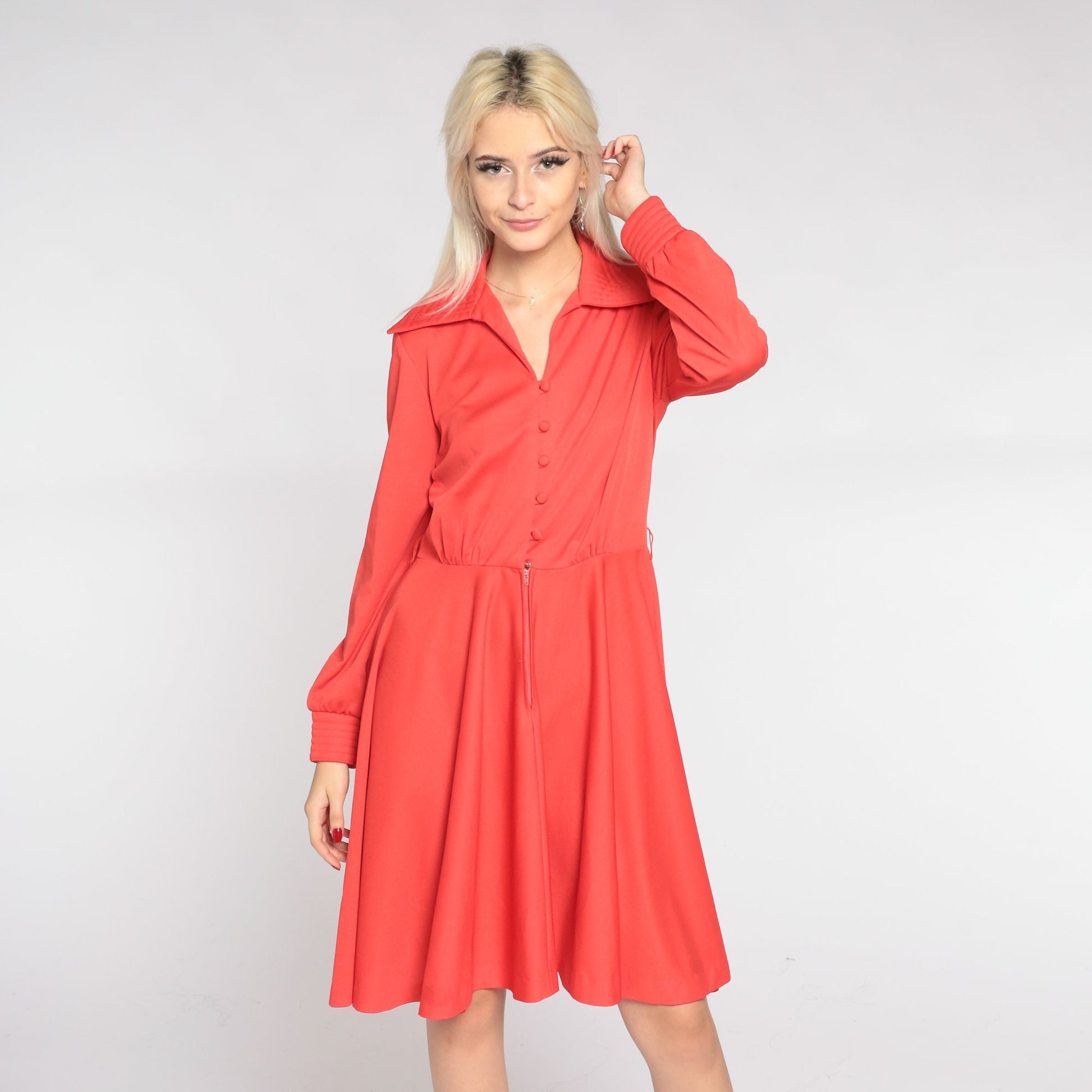 70s Red Mini Dress Dagger Collar Button-Up High Waisted Long Sleeve Medium M