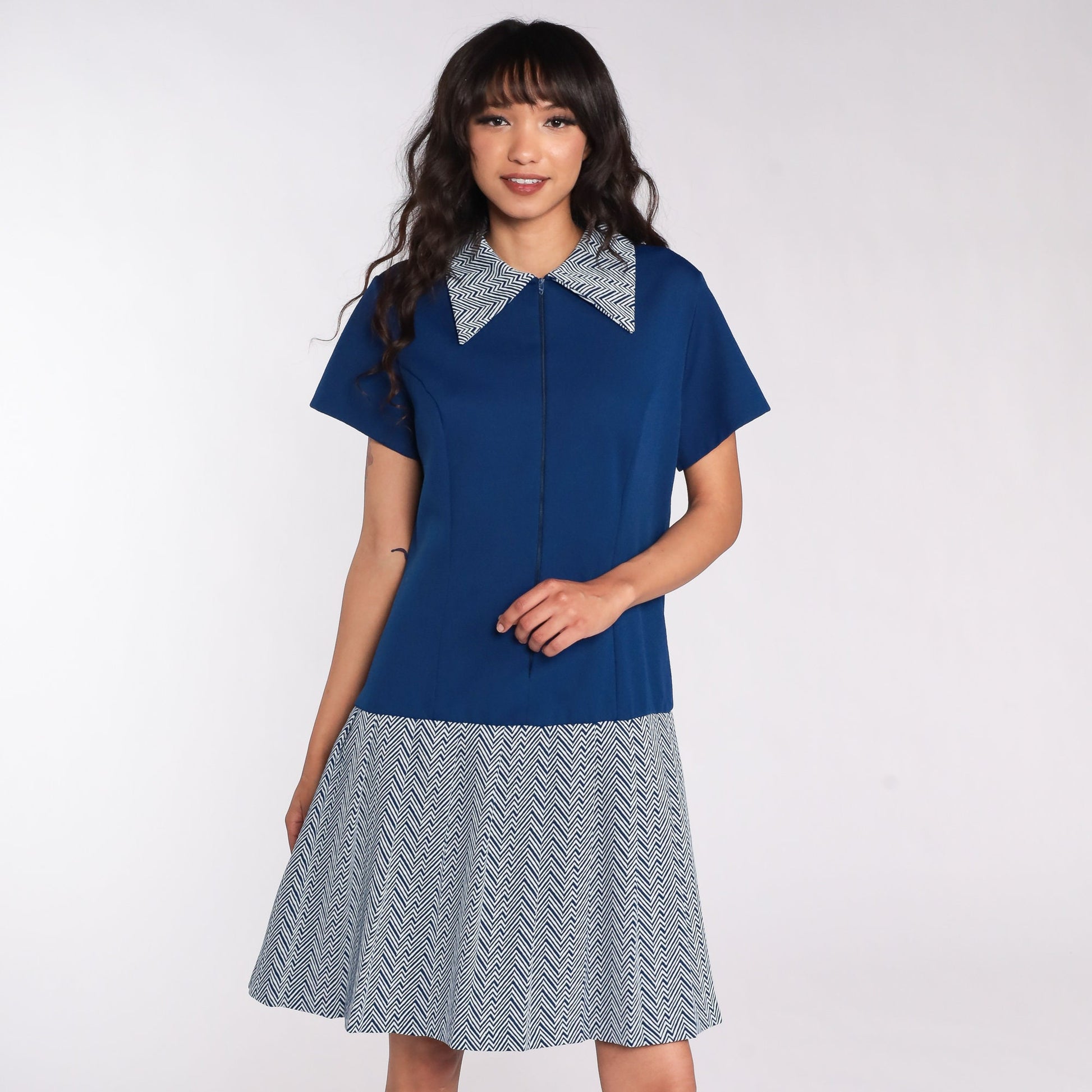 60s Mod Blue Zig Zag Mini Dress Drop Waist Front Zip Short Sleeve Extra Large