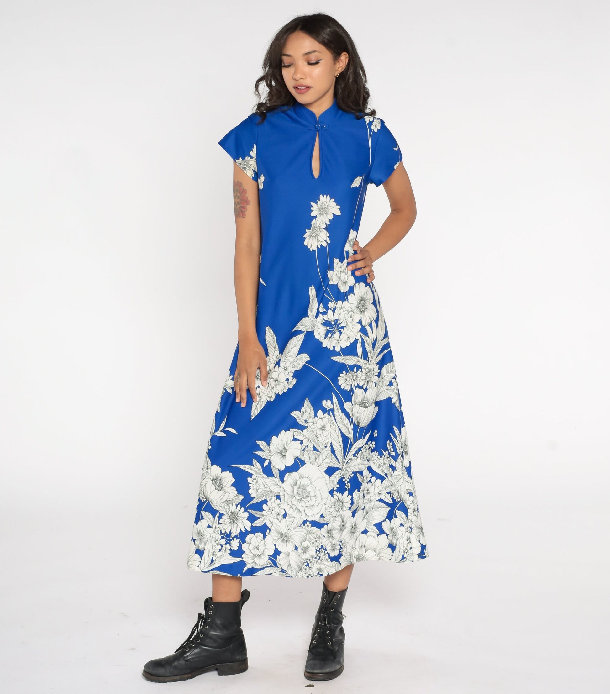 70s Blue Floral Maxi Dress Cap Sleeve Mandarin Collar Keyhole Medium