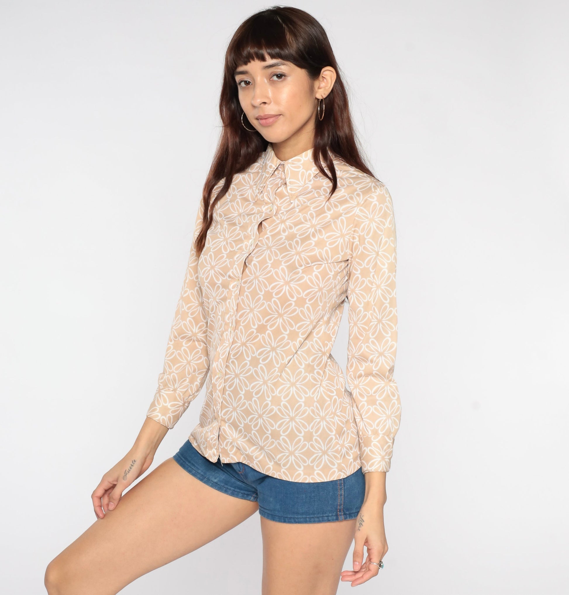 70s Vera Abstract Floral Button-Up Shirt Tan Pointed Collar Long Sleeve Small