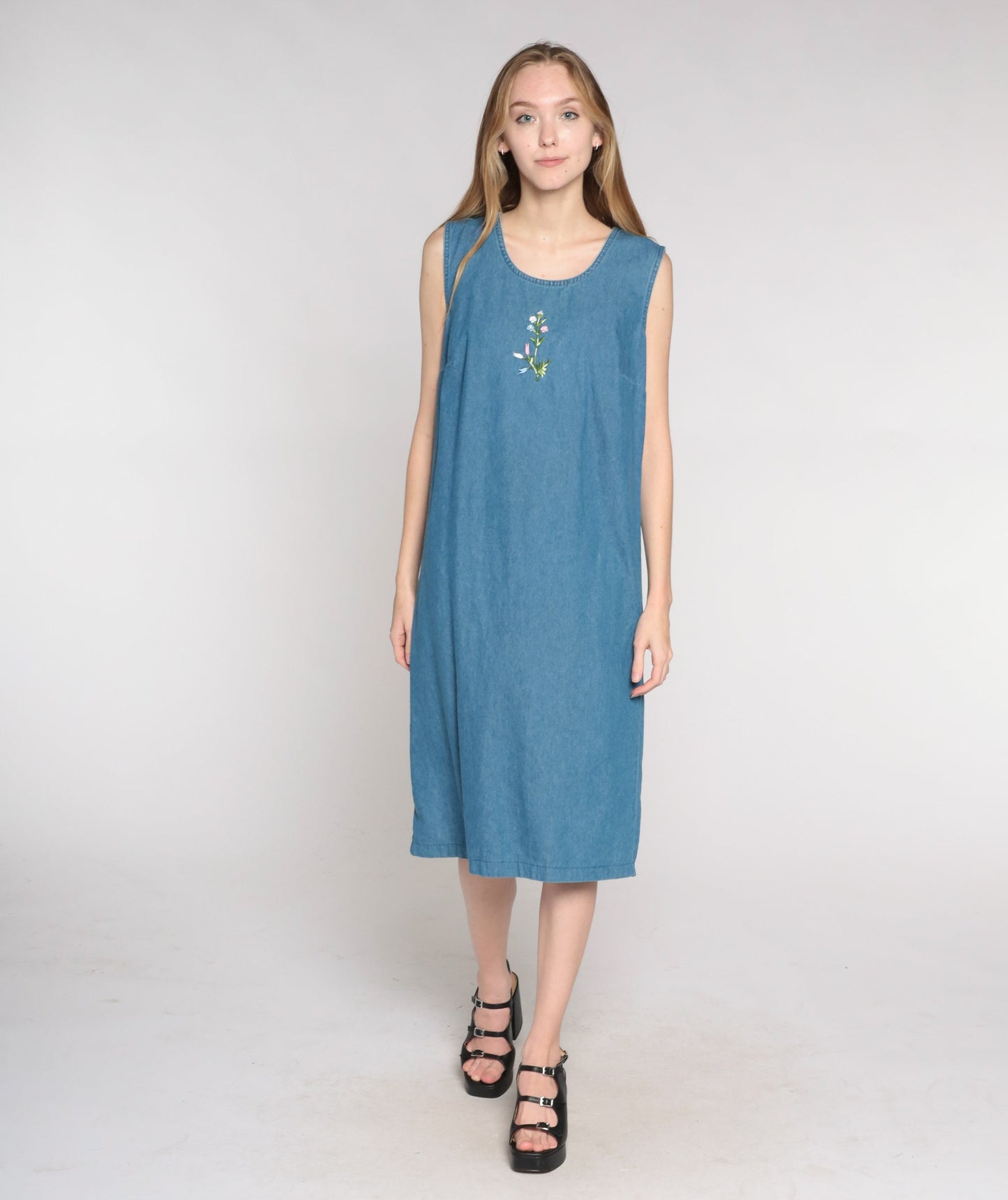 00s Blue Denim Midi Dress Floral Embroidered Sleeveless Jumper Small Medium