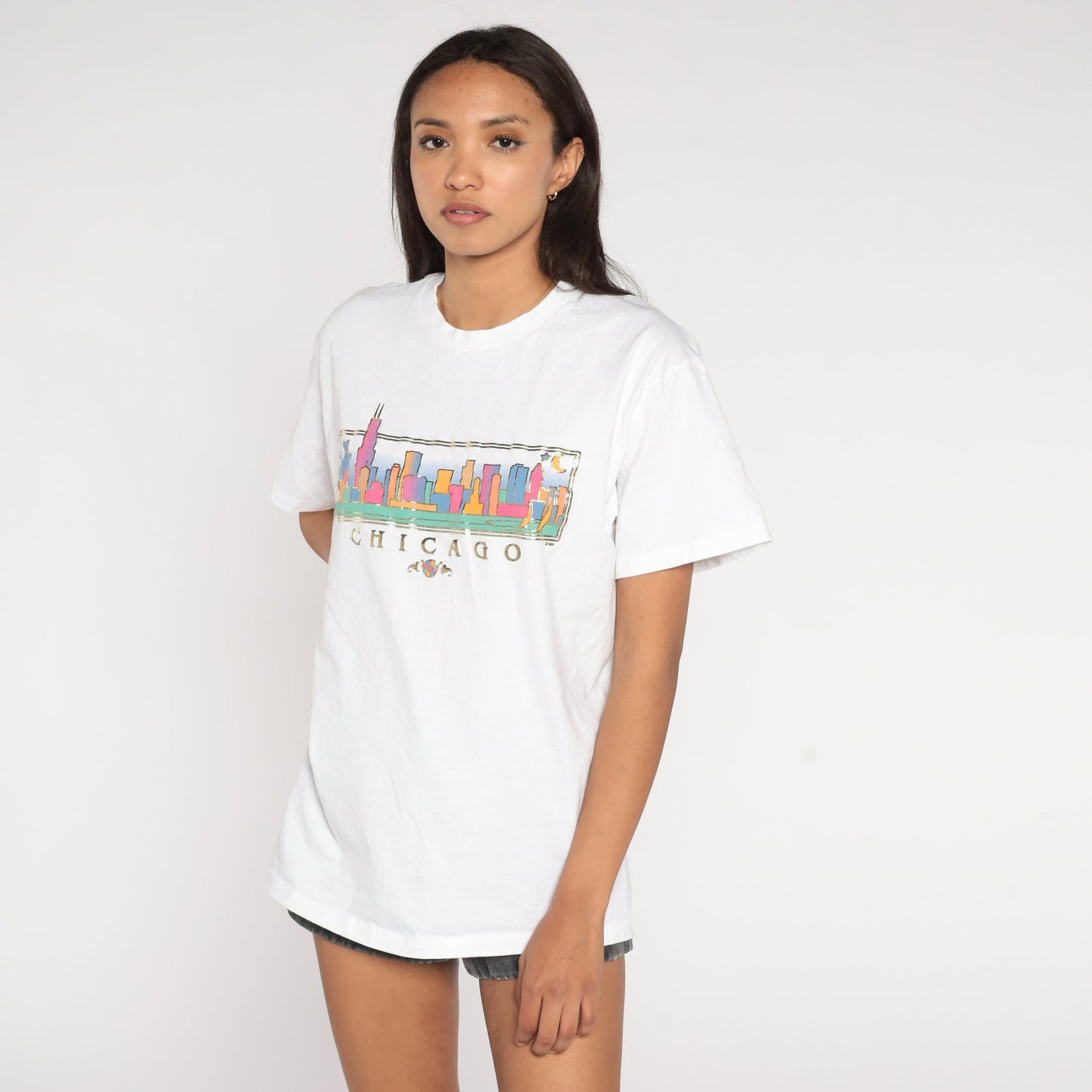 00s Chicago Cityscape Graphic T-Shirt Metallic Print Medium