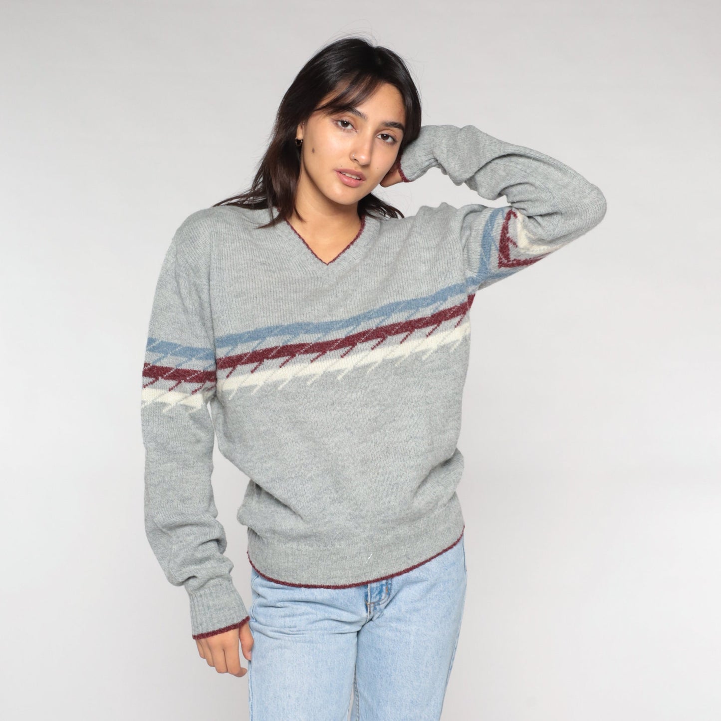 70s Saturdays In California V-Neck Striped Knit Sweater Grey Burgundy Medium