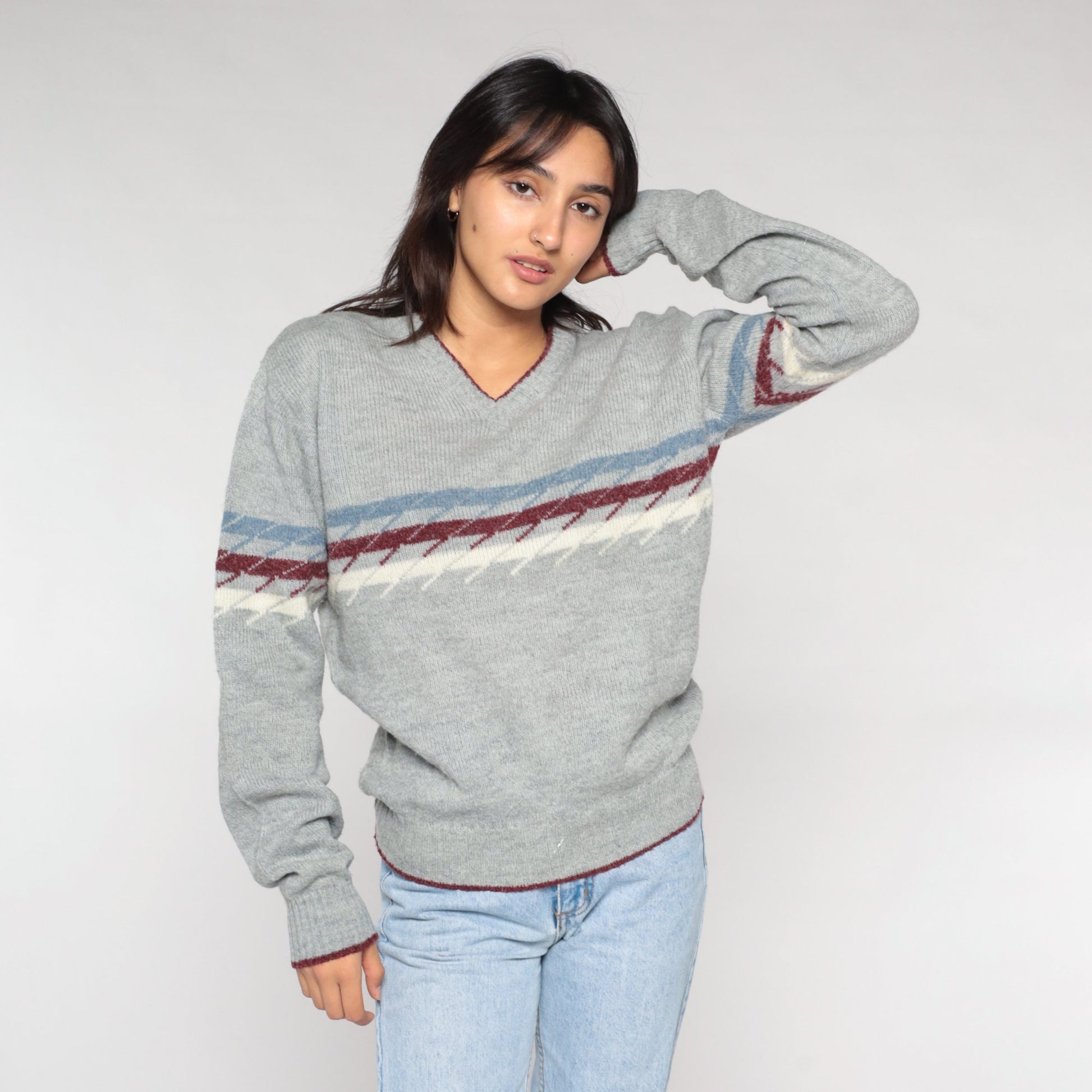 70s Saturdays In California V-Neck Striped Knit Sweater Grey Burgundy Medium