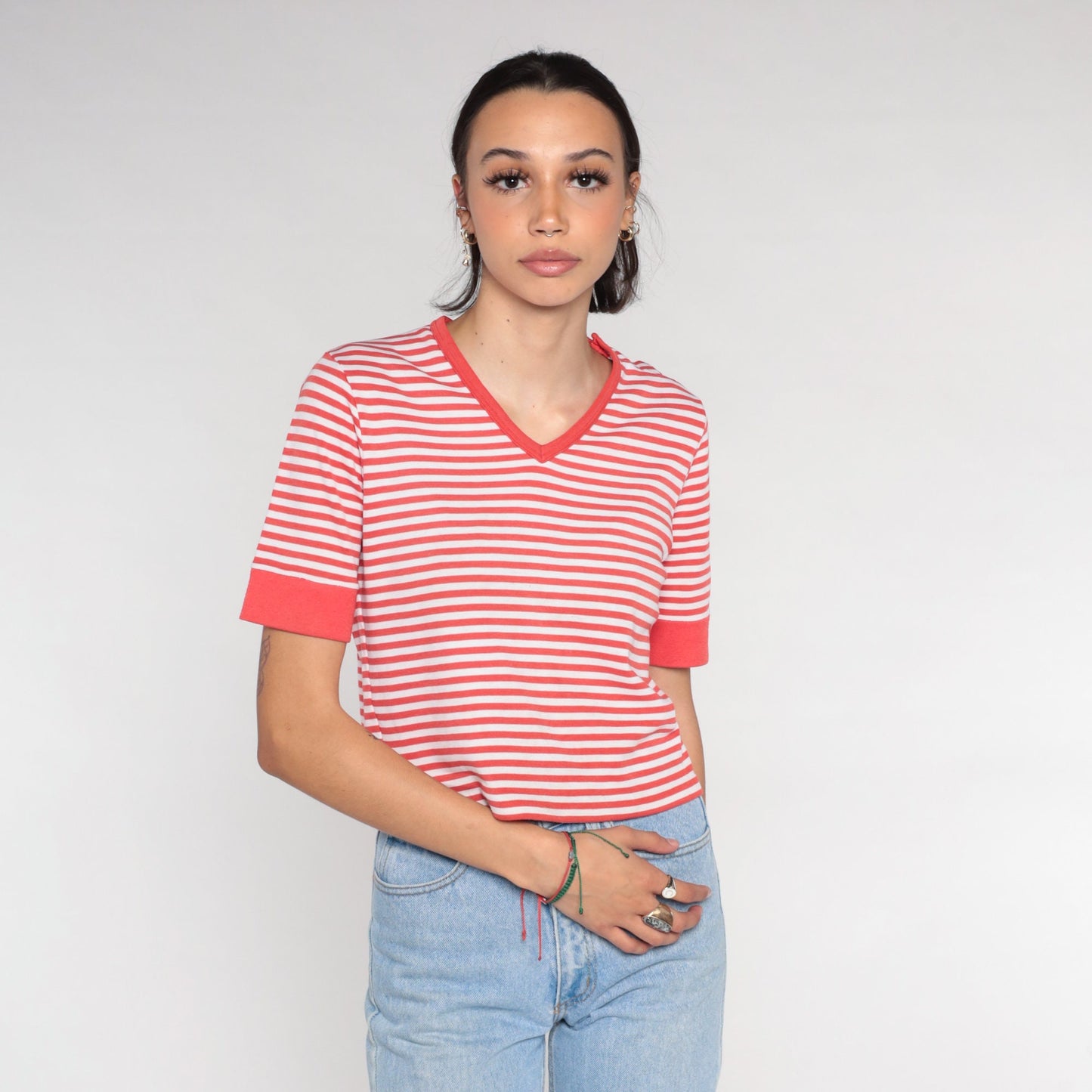 90s Red White Striped V-Neck T-Shirt Ringer Tee Medium