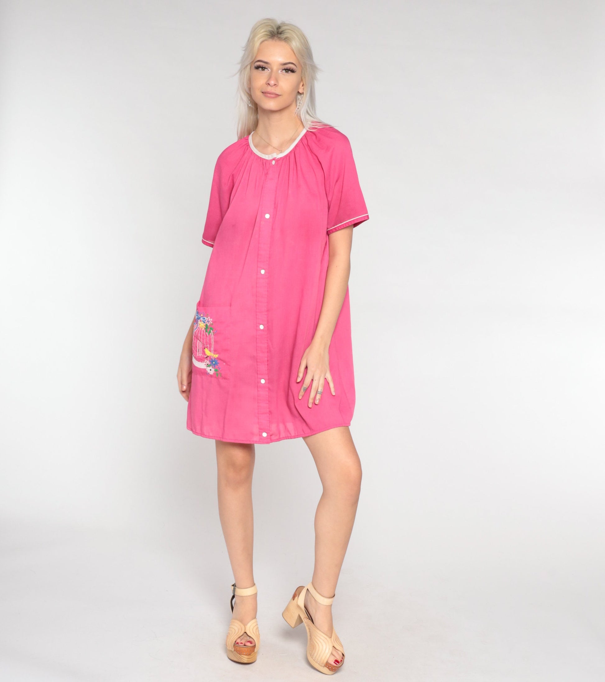 80s Pink Floral Bird Embroidered Nightgown Short Sleeve Snap Front Large