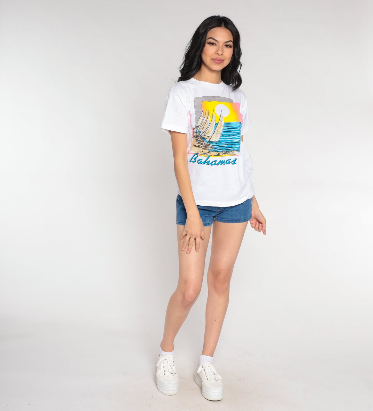 90s Bahamas Sailboat Graphic T-Shirt White Vintage Tee Small