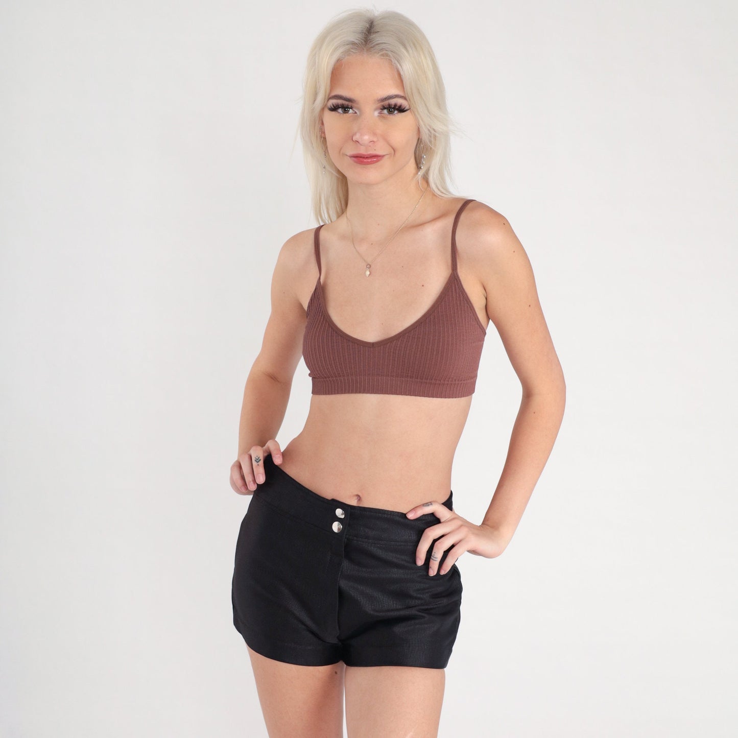 00s Black Snakeskin Pleather Hot Pants Shorts High Rise Y2K Medium 8