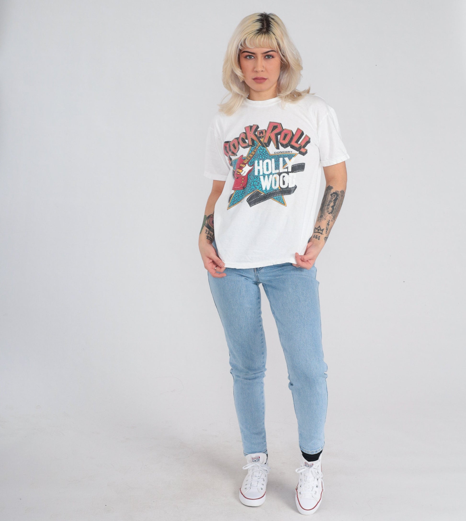 90s Rock n Roll Hollywood Graphic T-Shirt White Guitar Concert Tee Medium