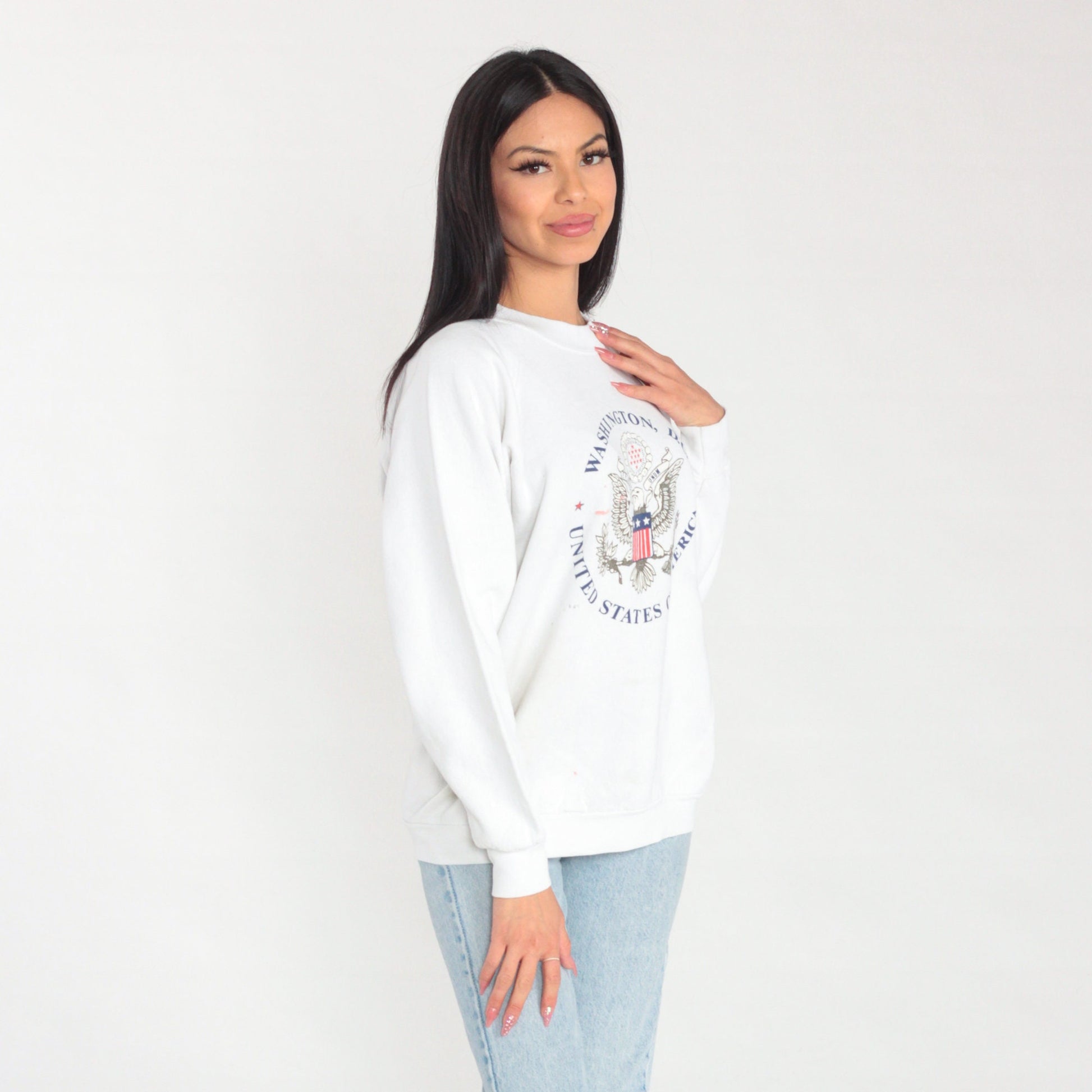 90s Washington DC Eagle Crest Raglan Sweatshirt White Graphic Medium