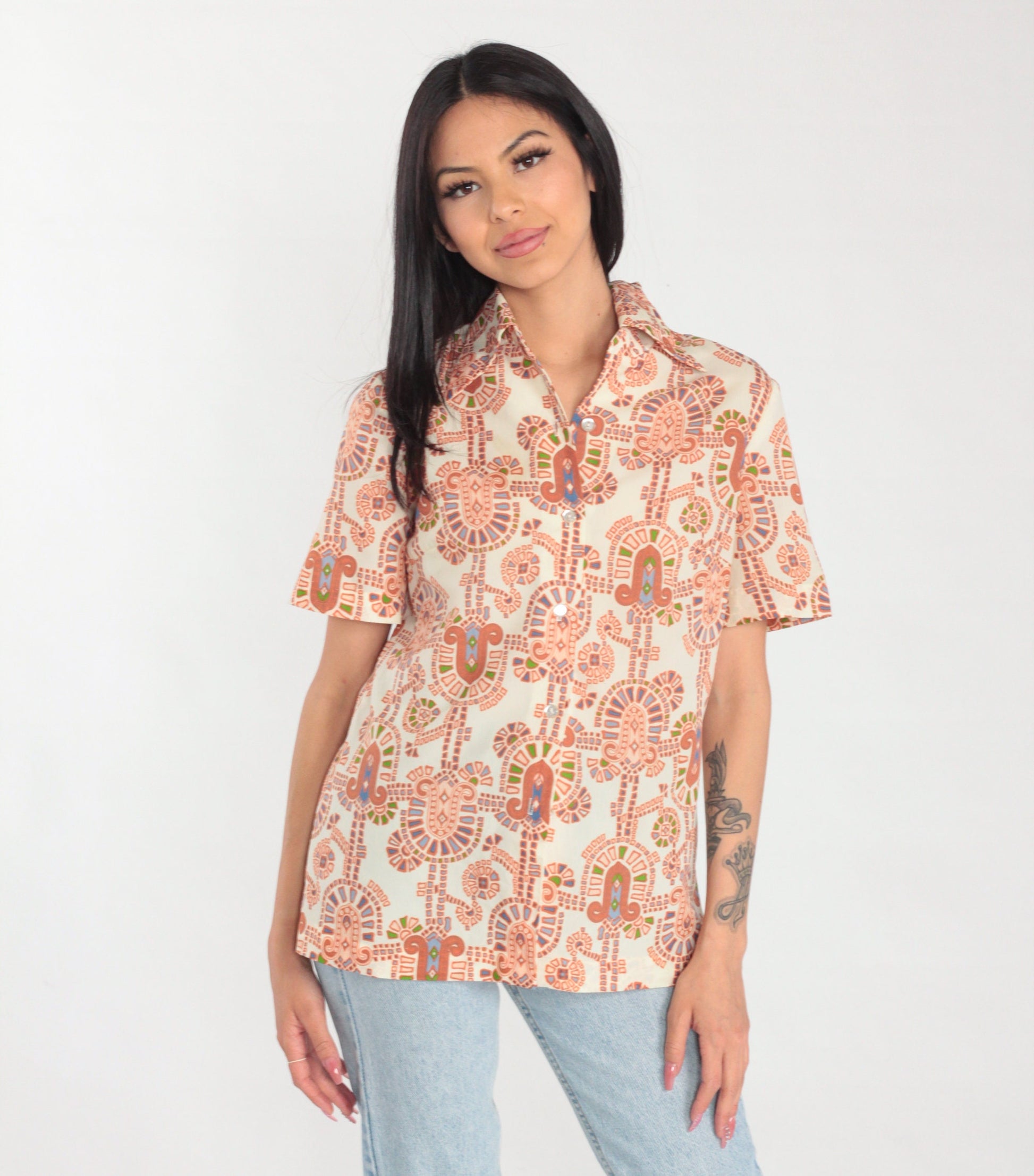 70s Abstract Geometric Print Button-Up Blouse Off-White Dagger Collar Small