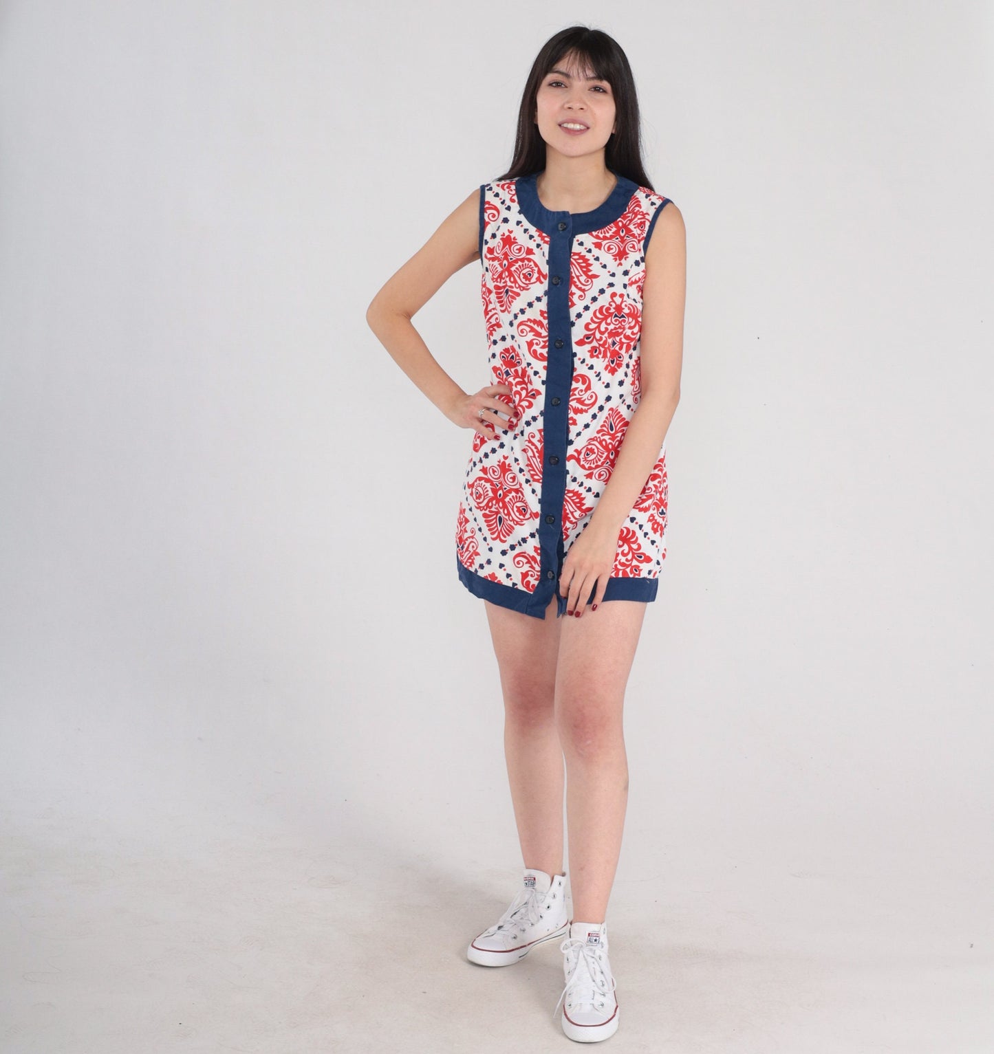 70s Mod Sleeveless Tunic Tank Top White Red Tile Print Blue Trim Small S