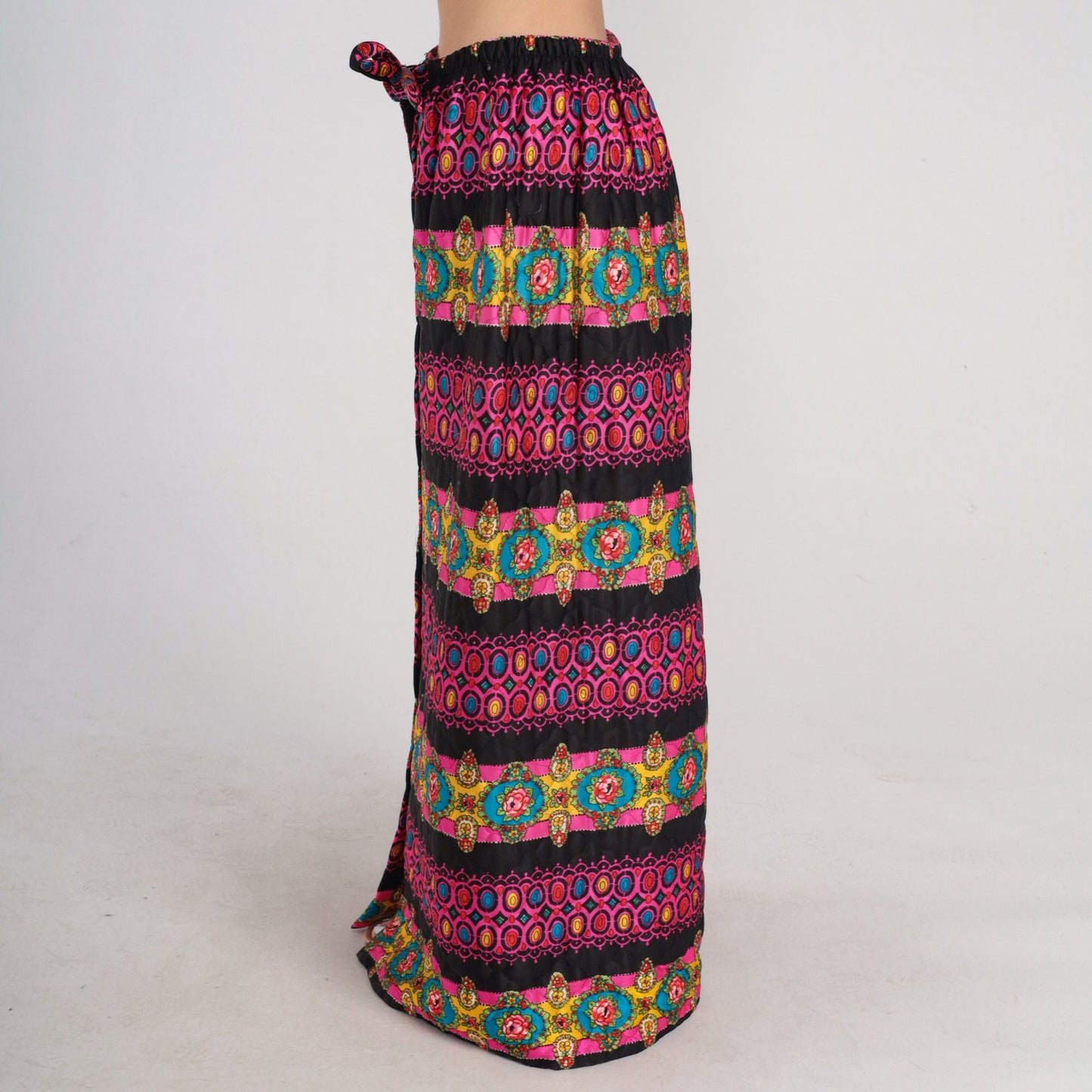 70s Quilted Maxi Skirt Floral Abstract Print High Waist Button Front Black Pink Medium Large
