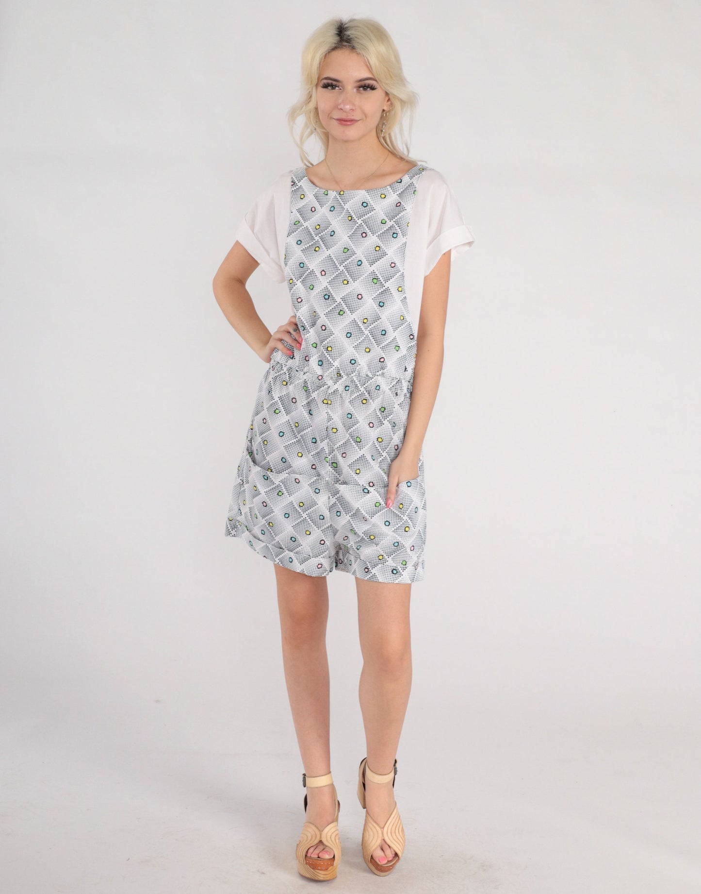 80s White Geometric Diamond Dot Romper Playsuit Cuffed Sleeve Medium M