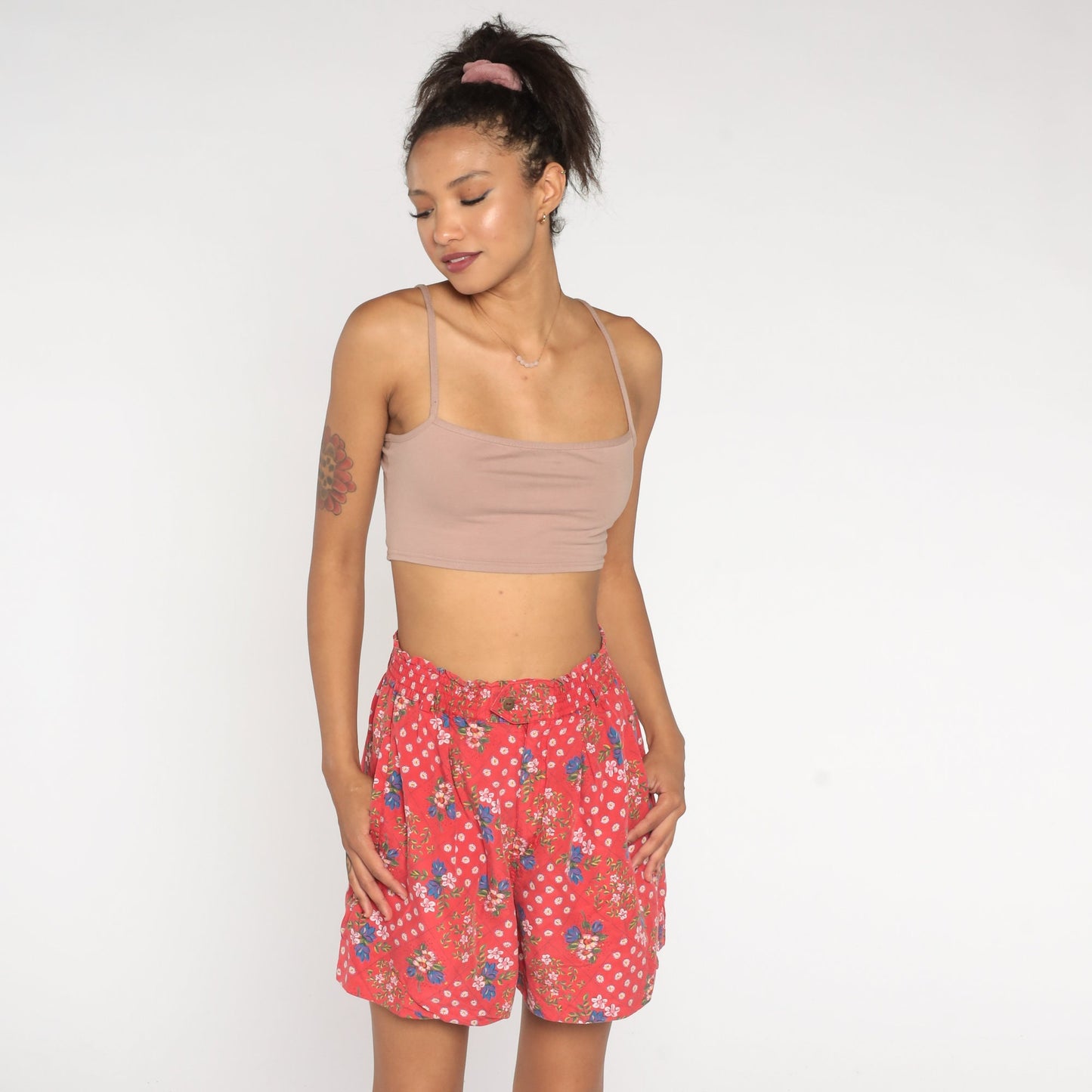 90s Liz Claiborne Floral Patchwork Shorts Red High Waist Pleated Medium