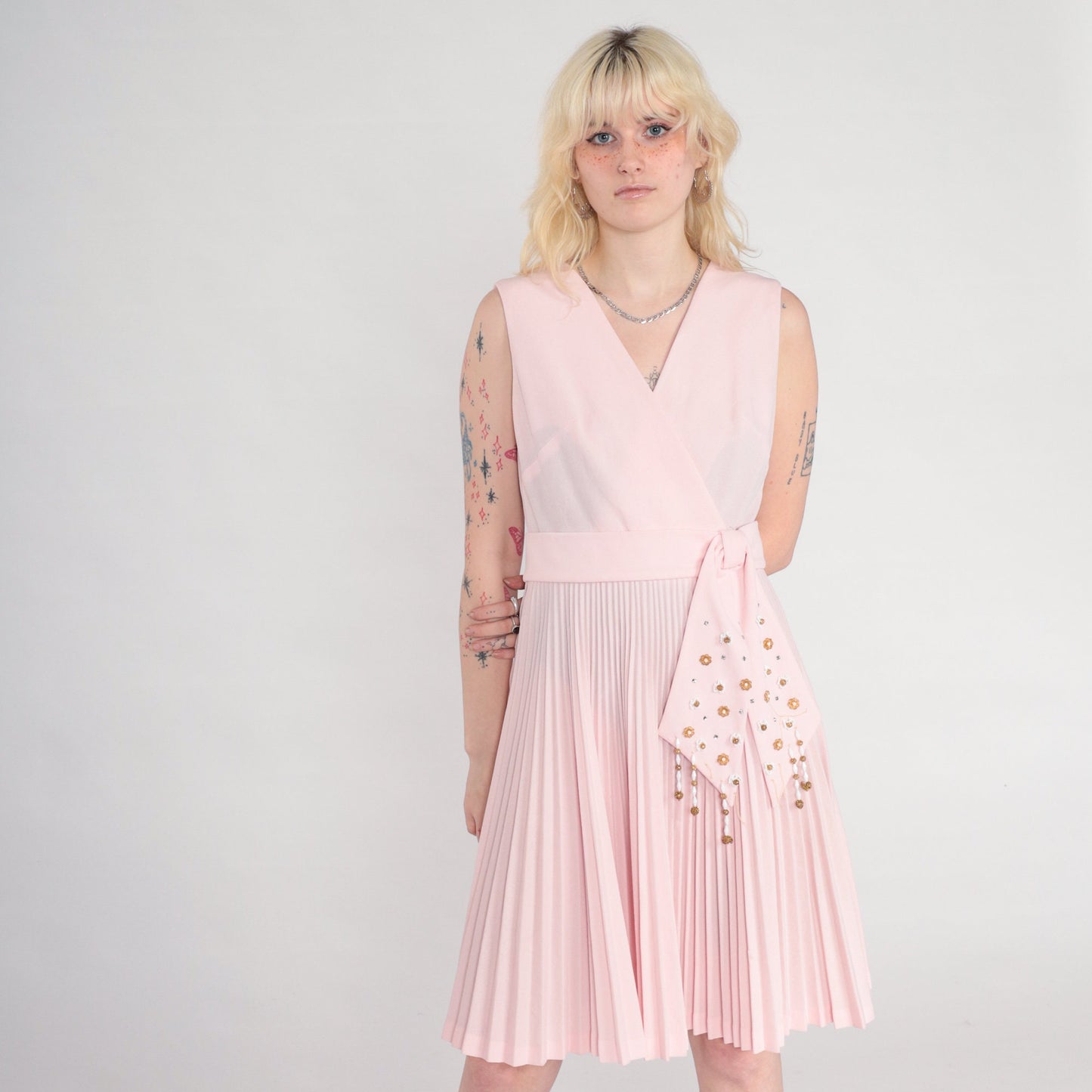 70s Baby Pink Beaded Wrap Dress Knee-Length Sleeveless V-Neck Small S