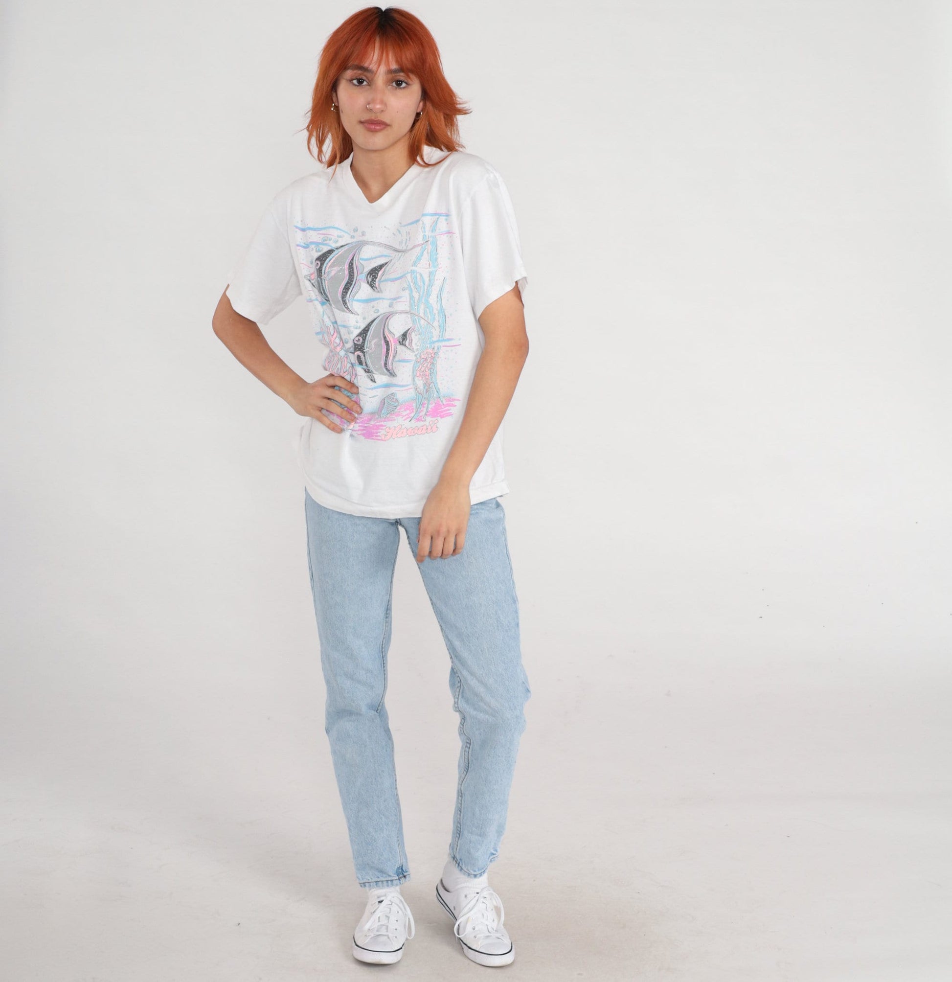 90s Hawaii Tropical Fish Graphic T-Shirt Silver Glitter Medium