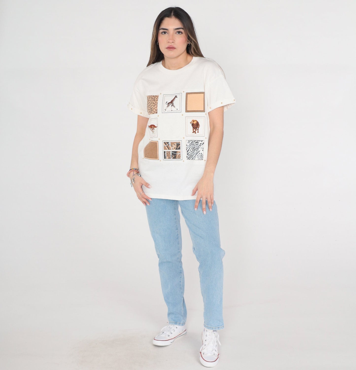 90s Safari Animal Graphic T-Shirt Gold Studs Giraffe Lion Tiger White Medium M