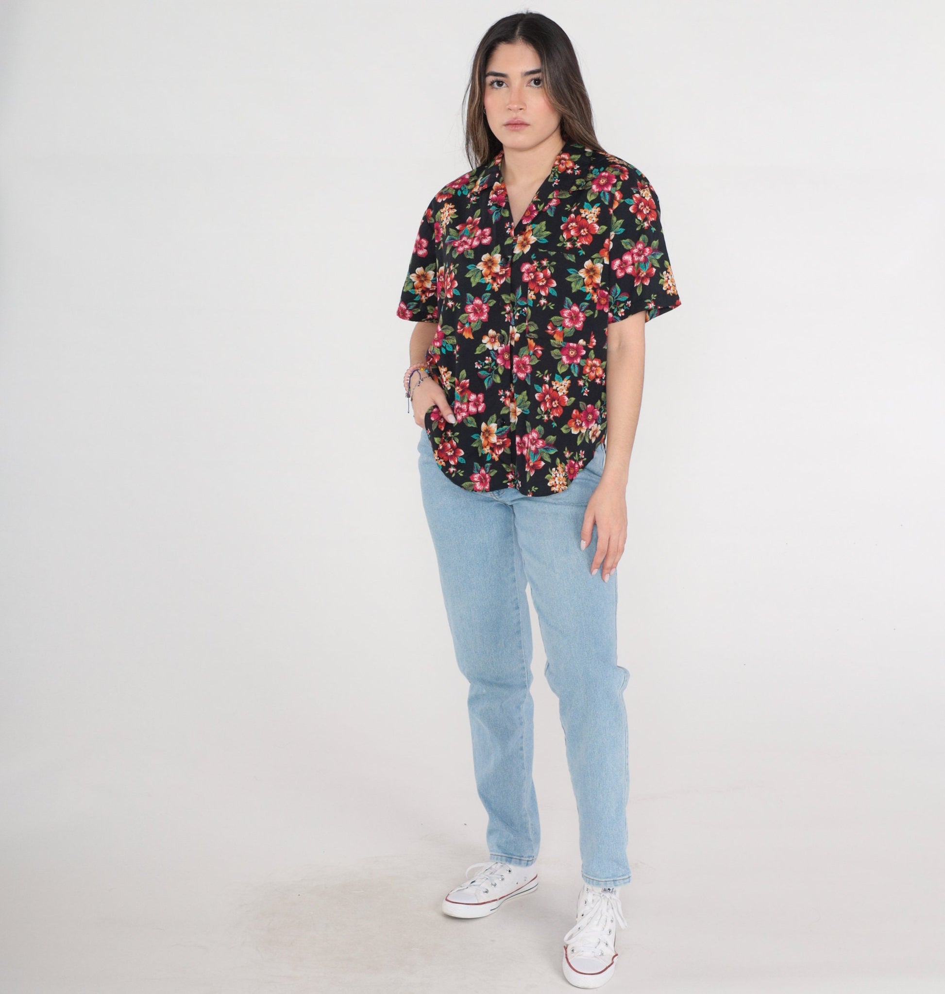 90s Black Tropical Floral Button-Up Shirt Short Sleeve Medium M