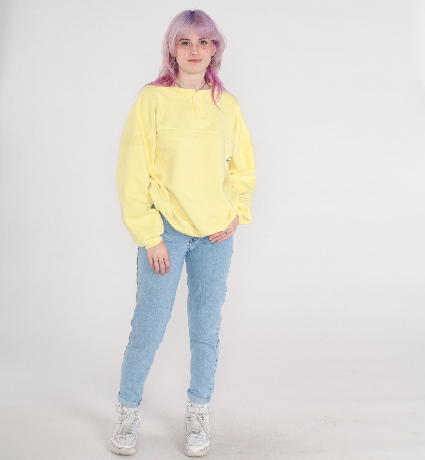 80s Montreal Quebec Canada Sweatshirt Yellow Graphic Pullover Extra Large XL