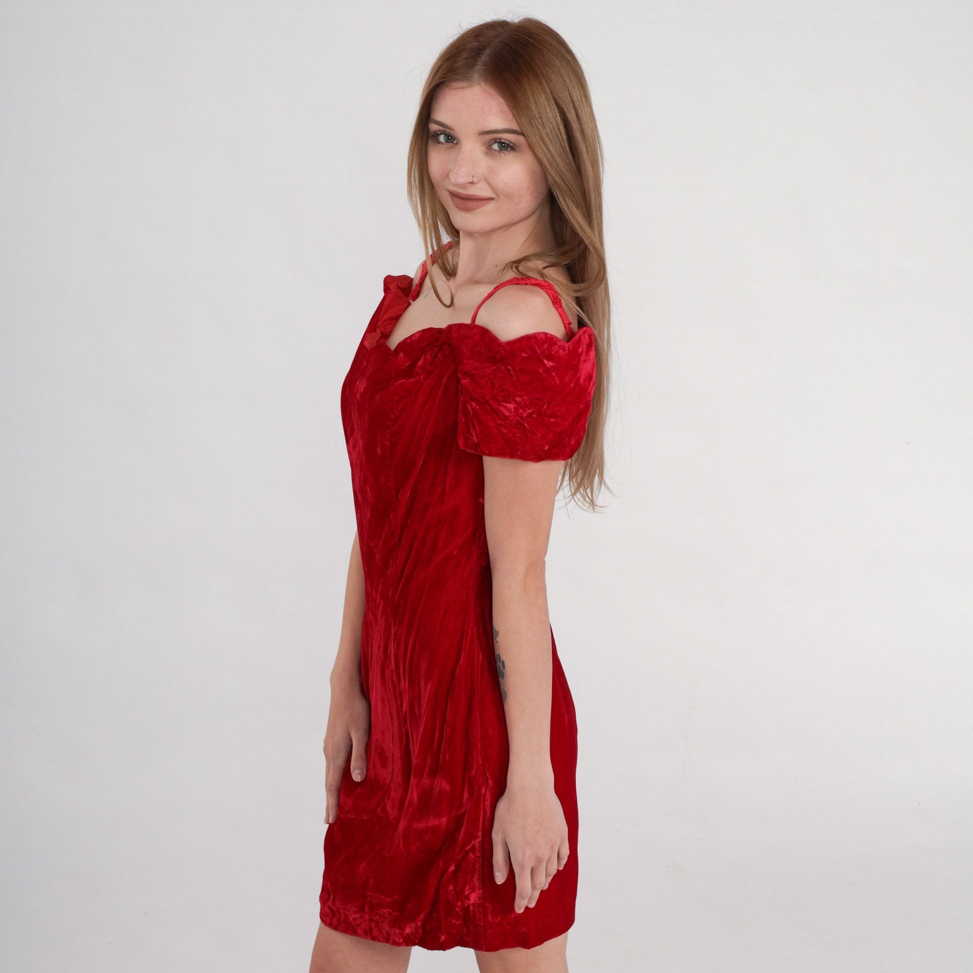 90s Red Velvet Mini Dress Off-Shoulder Scalloped Sheath Medium