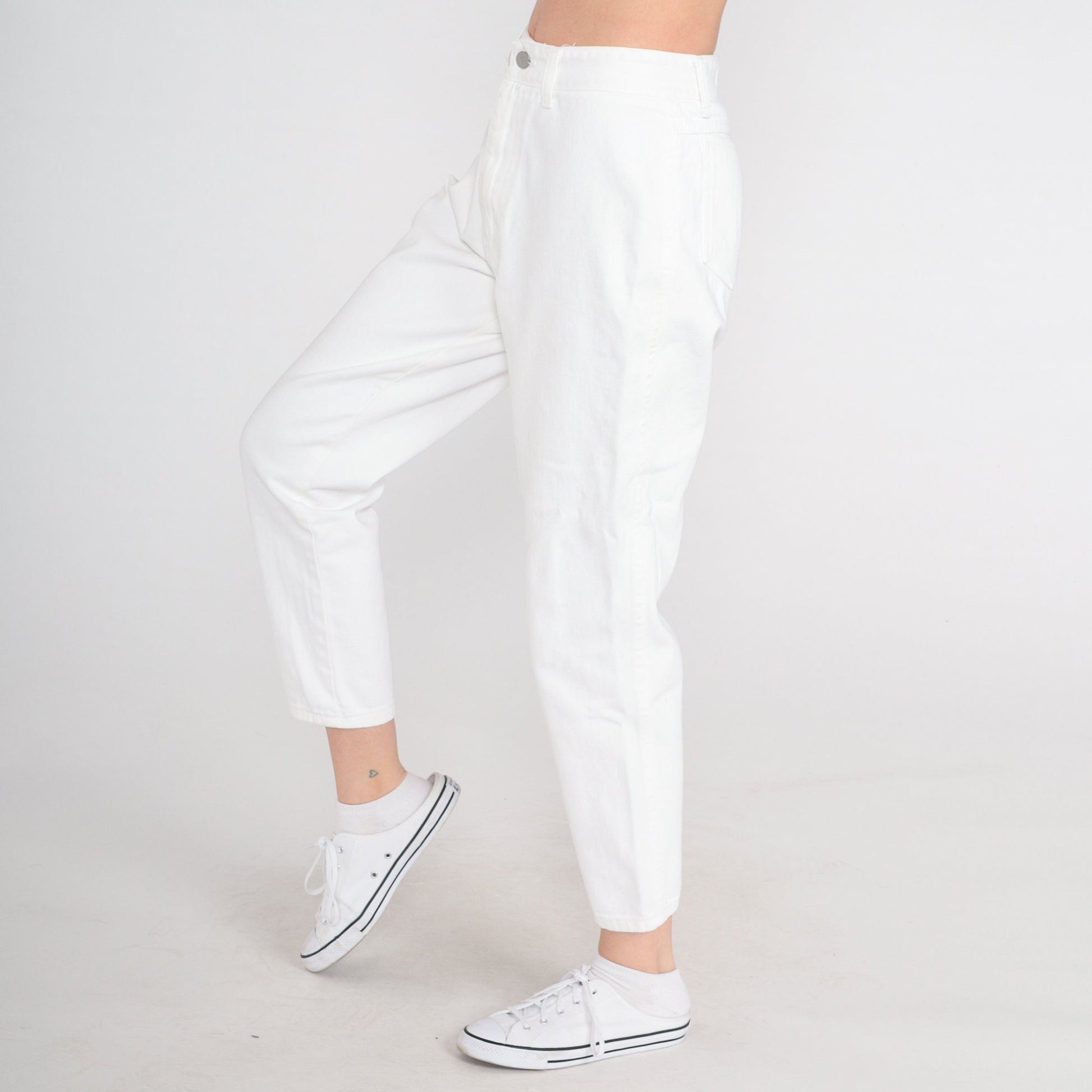 90s White Tapered Mom Jeans High Rise Cotton Denim Small 28