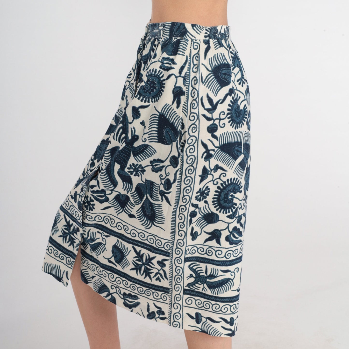 70s Campus Casuals Midi Skirt White Blue Floral Print High Waist Pockets Small