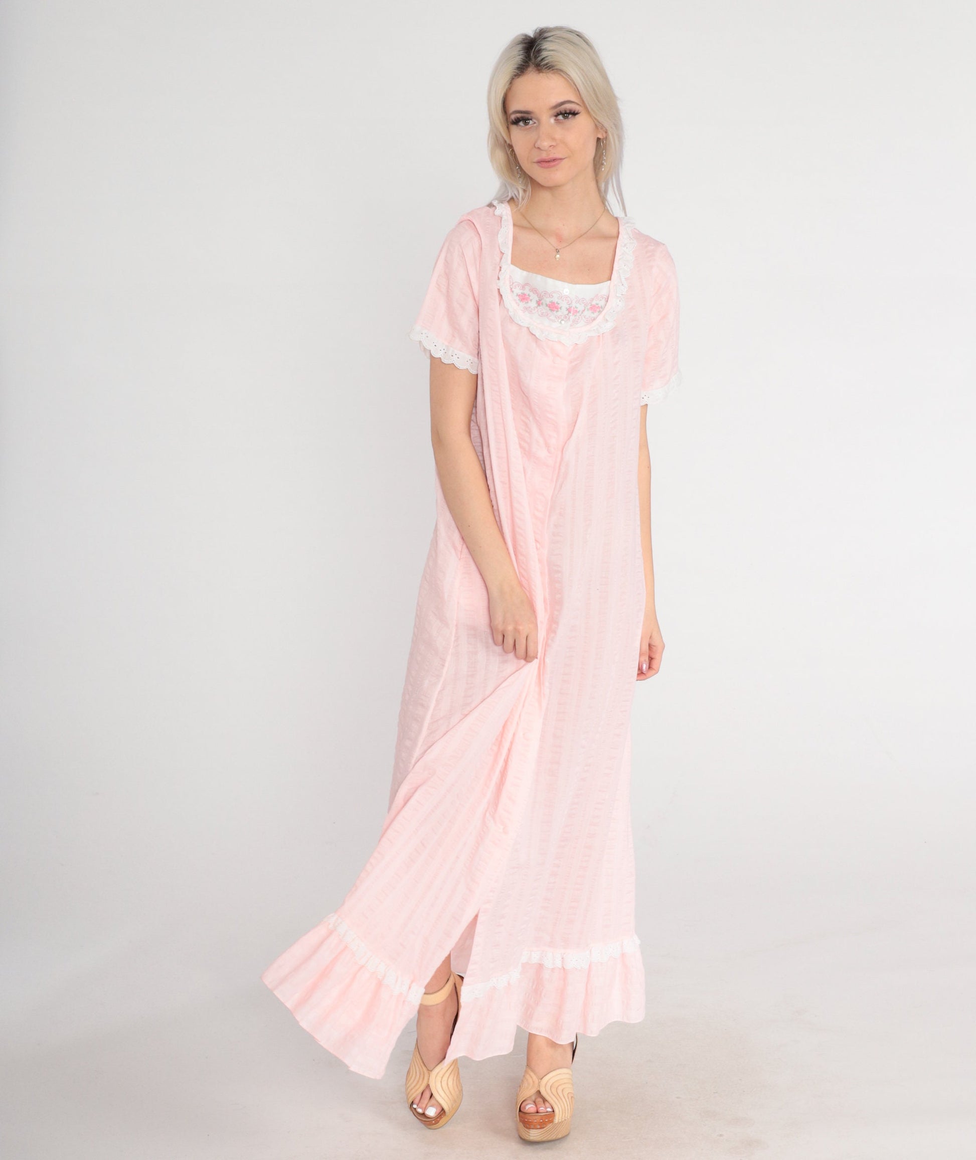 70s Baby Pink Striped Nightgown Maxi Eyelet Lace Floral Embroidered Medium