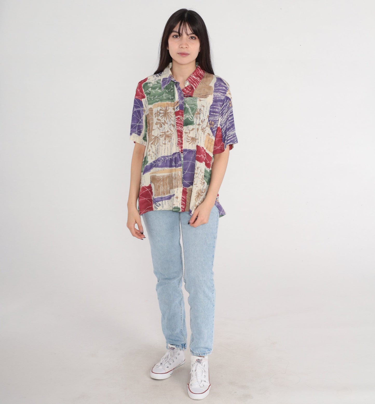 90s Floral Button-Up Blouse Short Sleeve Shirt Cream Red Purple Green Medium