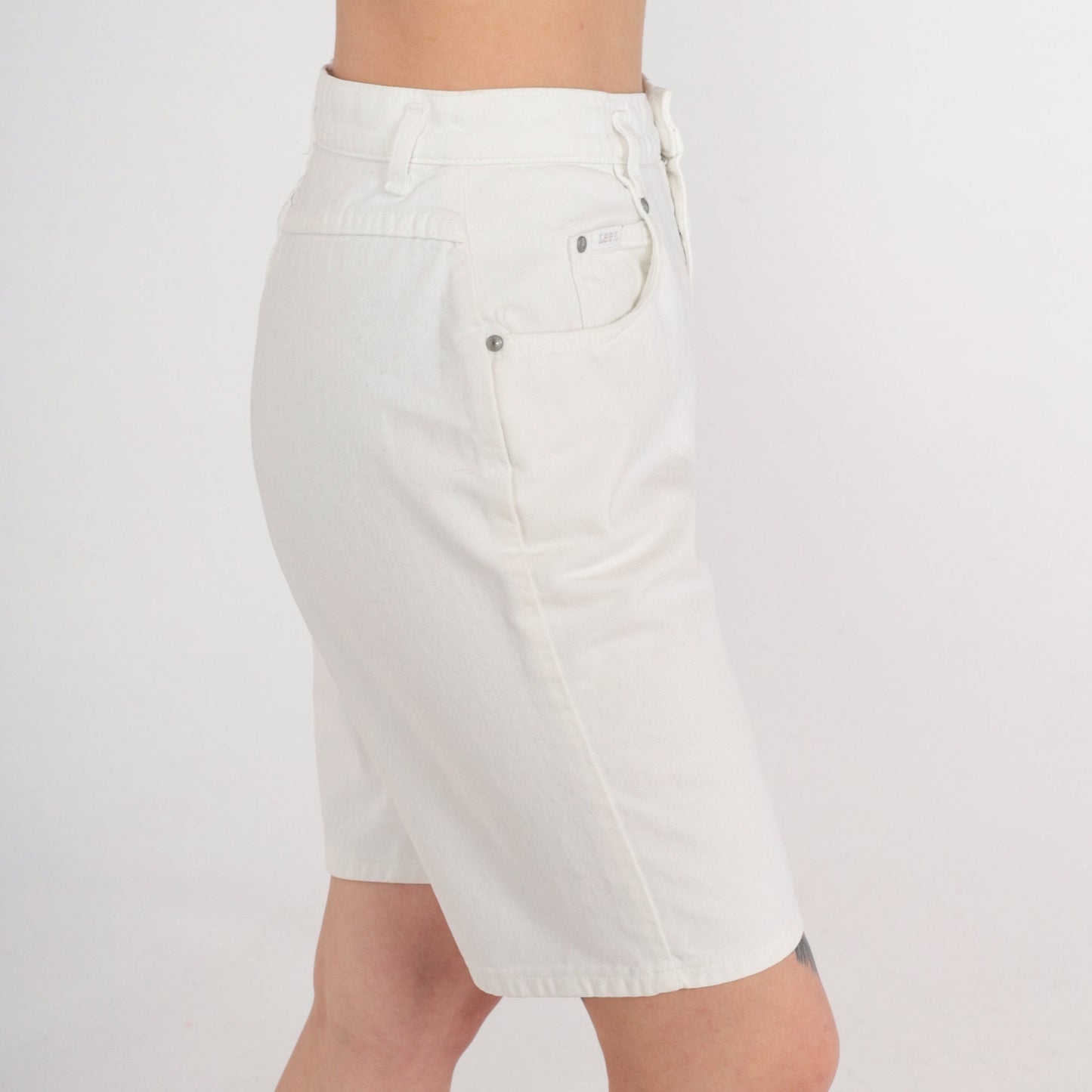 90s Lee White Denim Shorts High Waist Knee Length Small 28