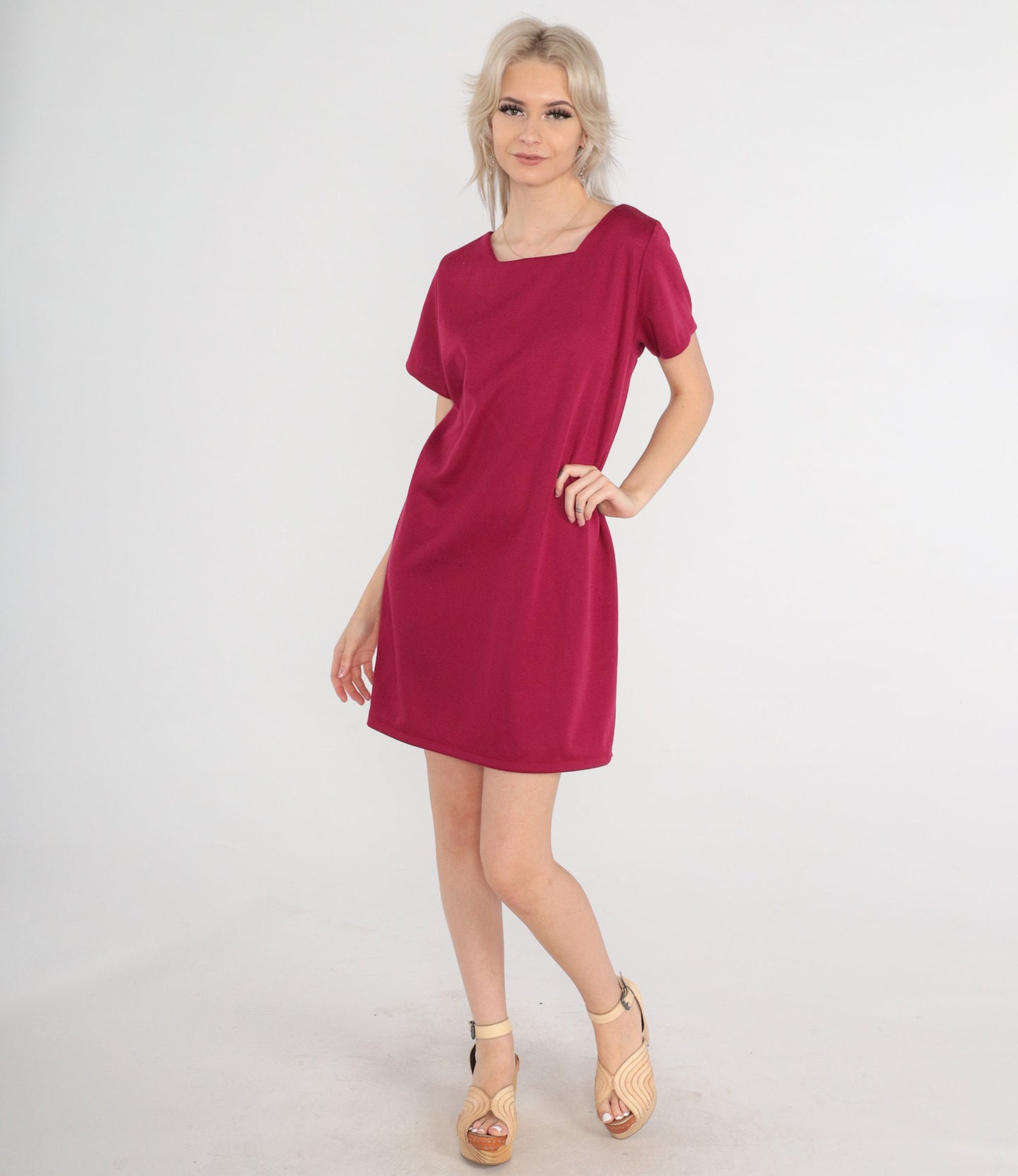 70s Raspberry Shift Dress Mini Length Short Sleeve Medium