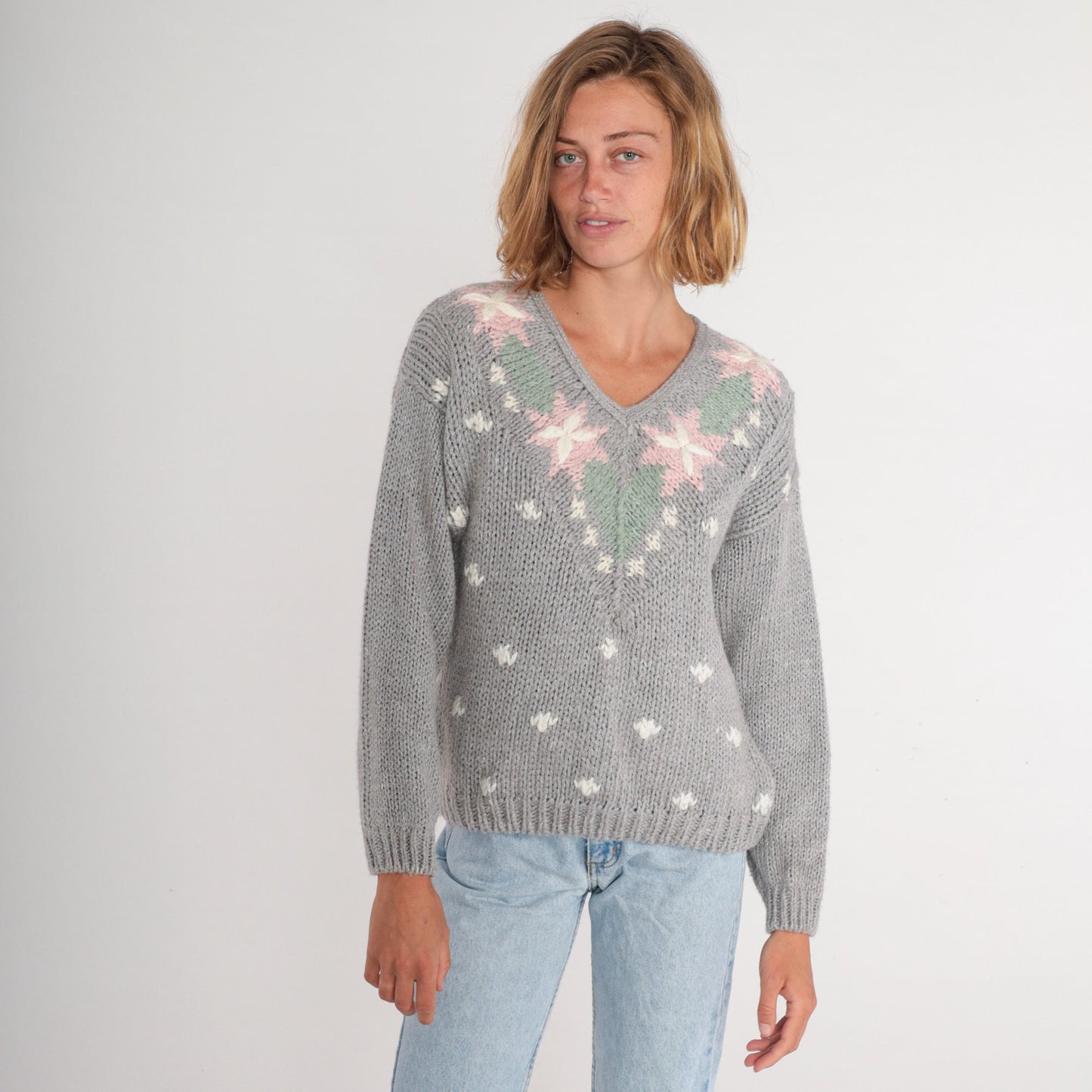 90s Grey Floral V-Neck Knit Sweater Pink Flower Pullover Large
