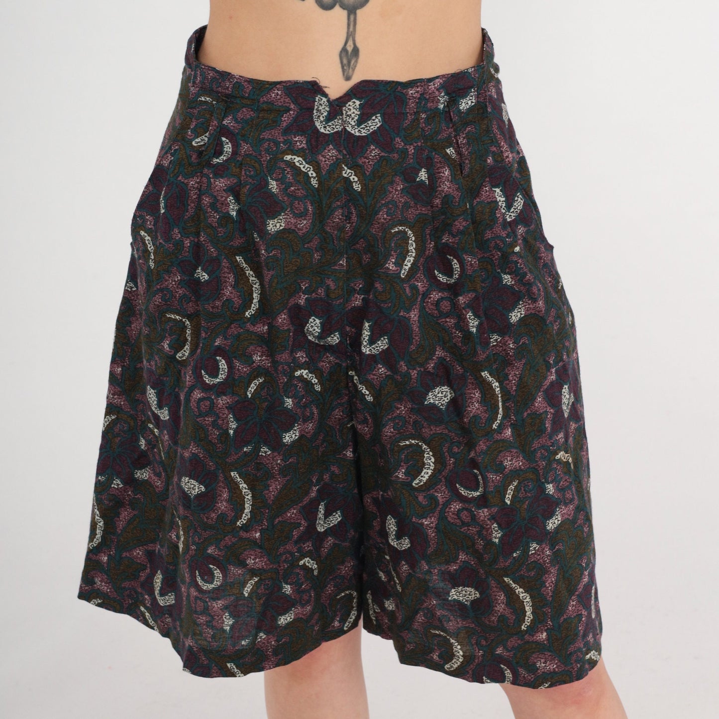 90s Floral Pleated Shorts High Waist Wide Leg Dark Print Purple Green Small