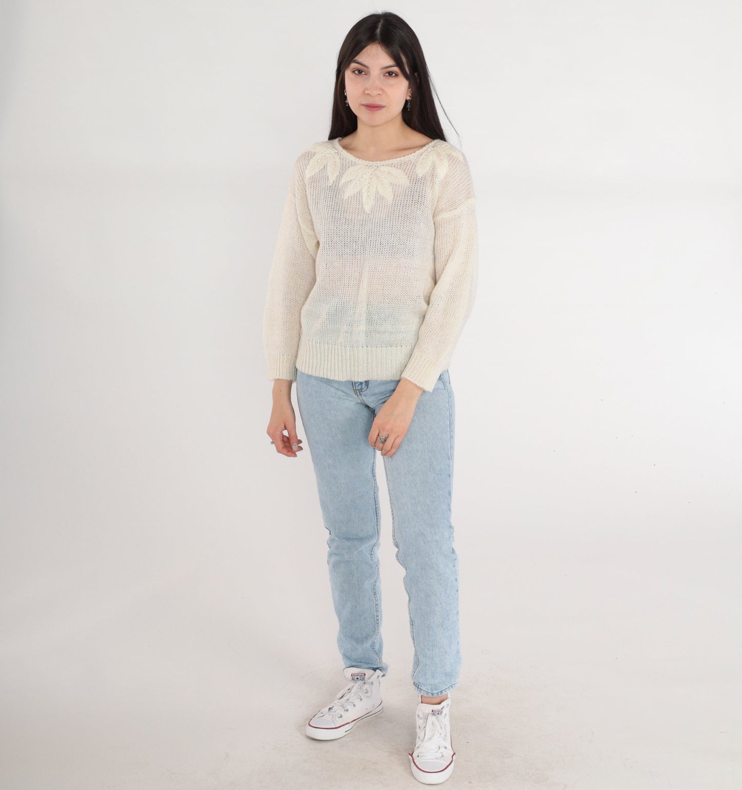 80s Pearl Beaded Off-White Knit Sweater Leaf Embroidered Pullover Medium